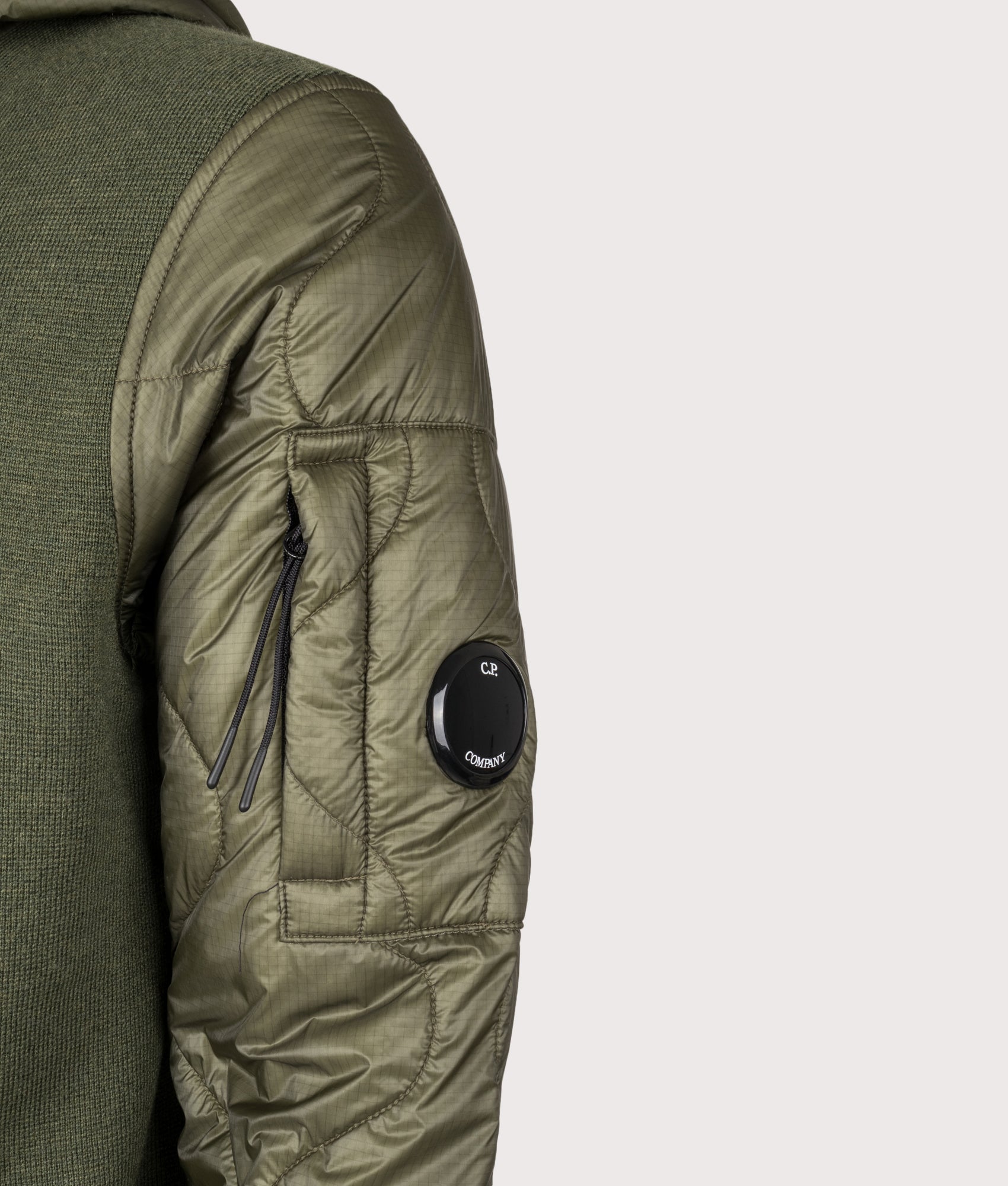 Extrafine Merino Wool Mixed Hooded Zip D.D. Shell Sweater. Shot by EQVVS. Detail shot.