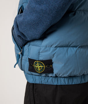Seamless Tunnel Vest. Shot by EQVVS. Model detail shot.