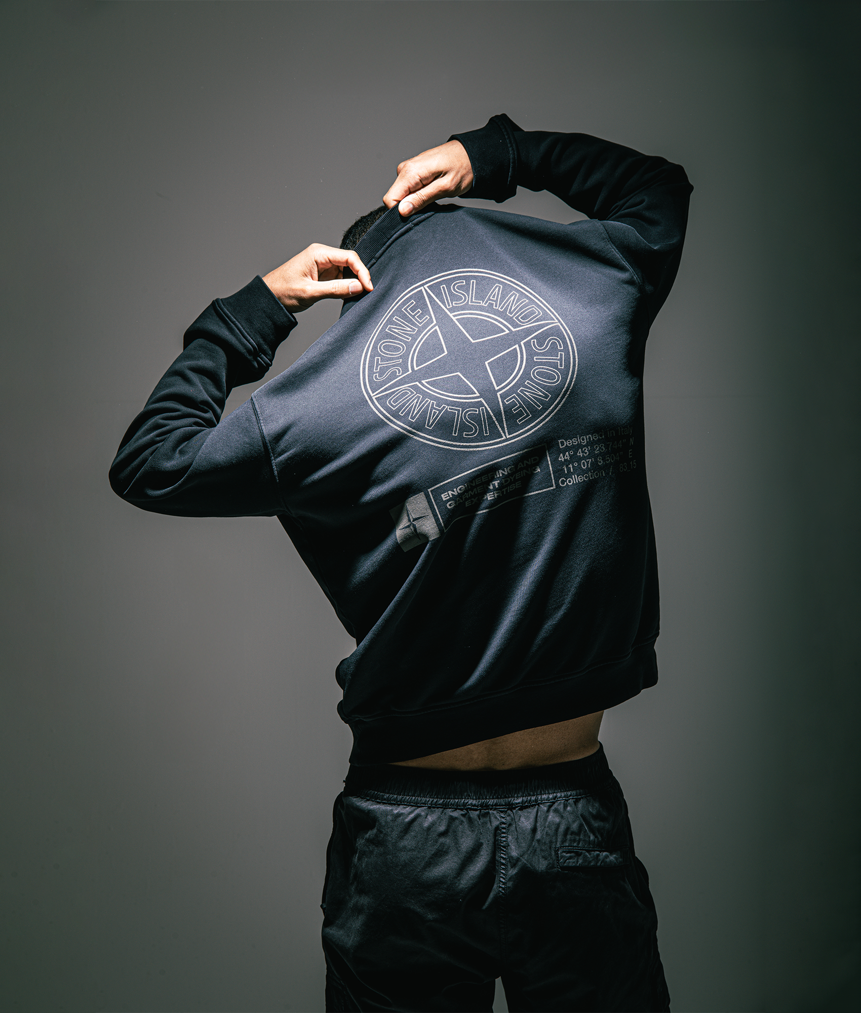 Oversized Industrial Four Sweatshirt in Black | STONE ISLAND Oversized Industrial Four Sweatshirt in Black | STONE ISLAND