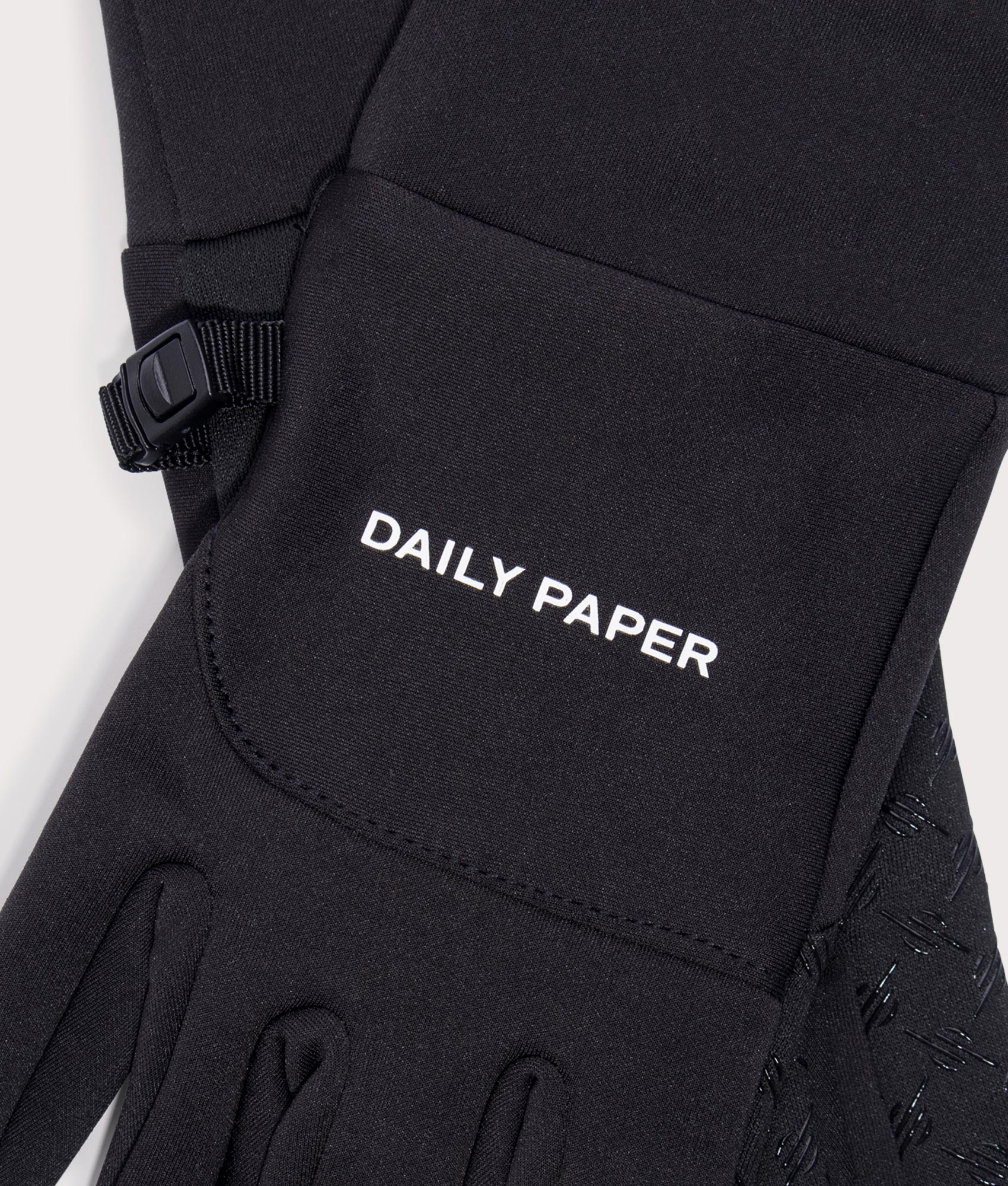 Daily Paper Egloves 2 in Black, 95% Elastane Detail Shot EQVVS