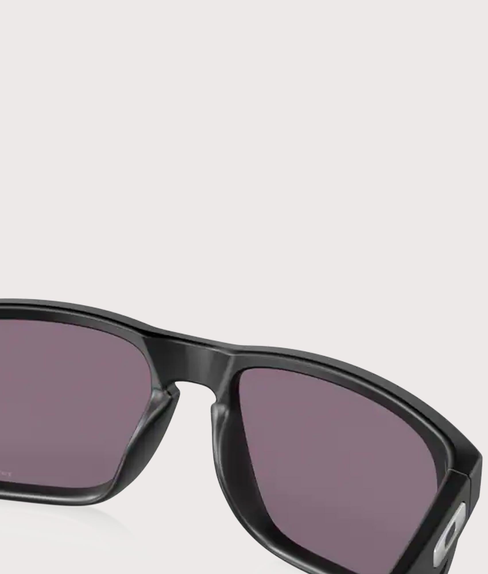 Holbrook-Sunglasses-Matte-Black-Oakley-EQVVS