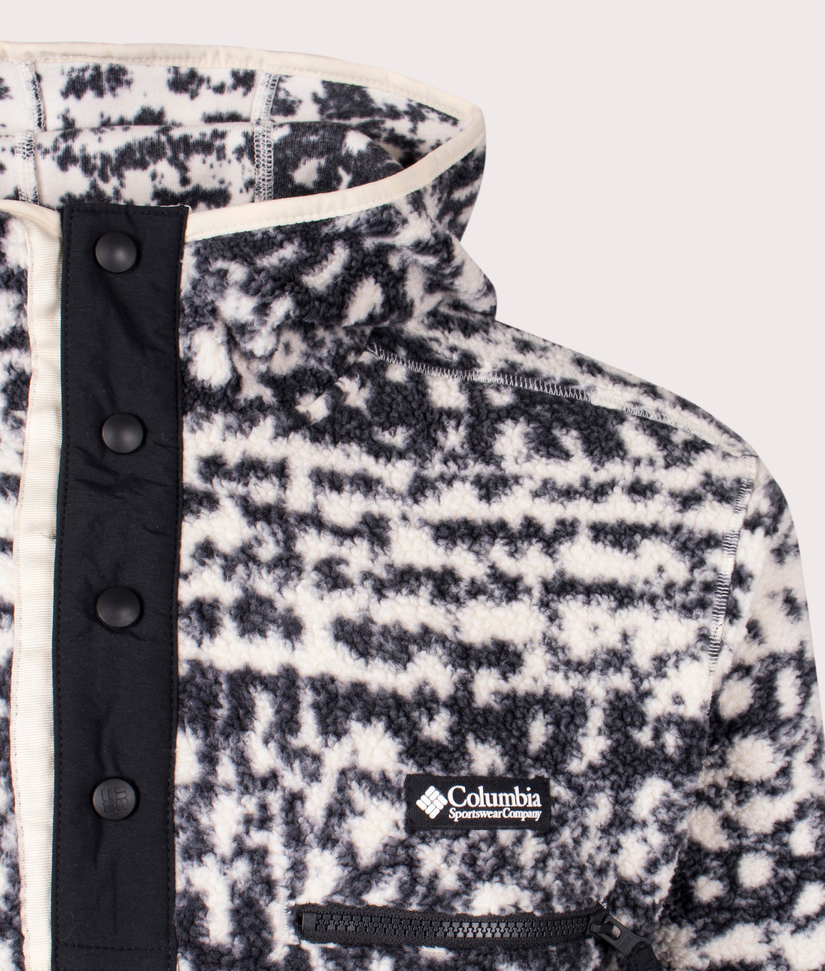 Columbia, Helvetia II Printed Hoodie, black strippled, EQVVS Menswear, detailed photo shot
