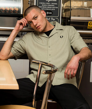 Short-Sleeve-Linen-Blend-Revere-Collar-Shirt-Seagrass-Fred-Perry-EQVVS