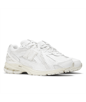 1906D-Sneakers-White-New-Balance-EQVVS