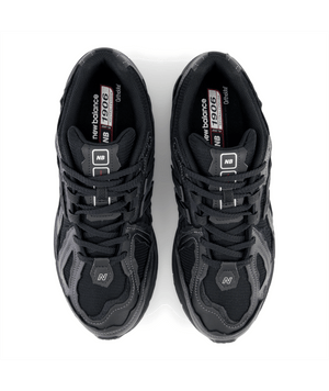1906D-Sneakers-Black-New-Balance-EQVVS