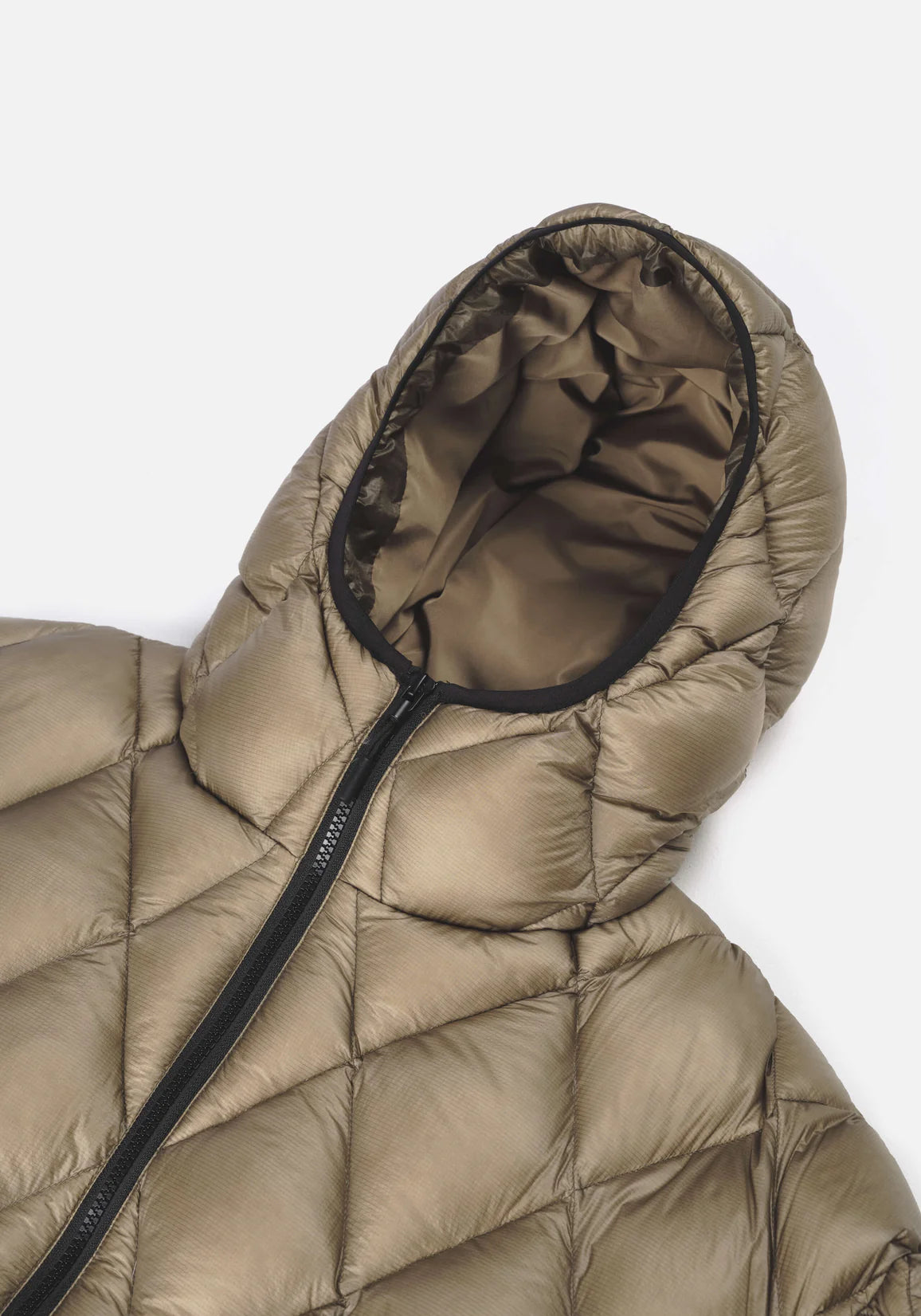 MKI Diamond Quilted Bubble Jacket. Khaki.  Detail shot. 