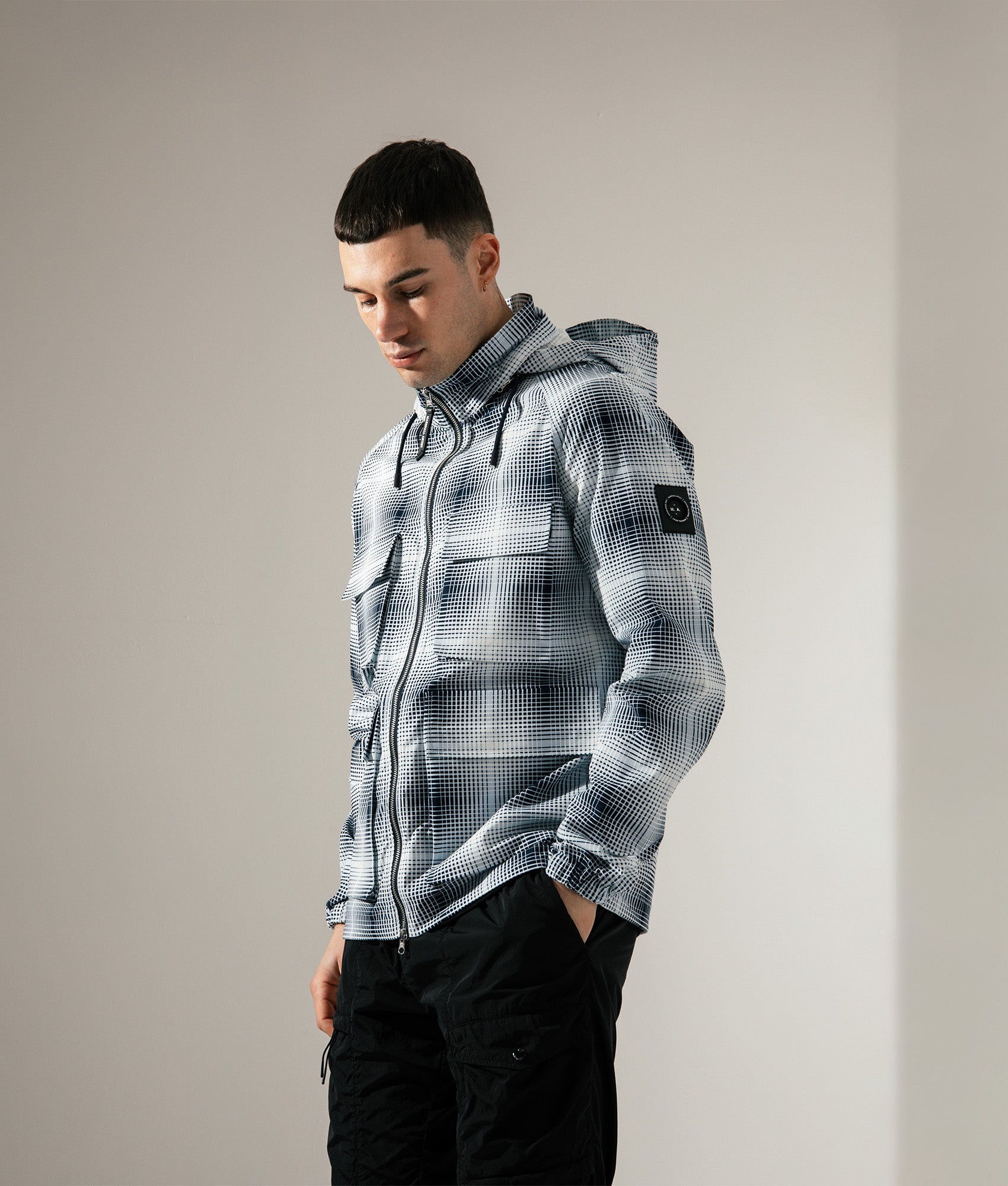 CLANE☆SHADOW CHECK TAILORED JACKET Cropped Tailored Jacket in Wool Check – SVRN