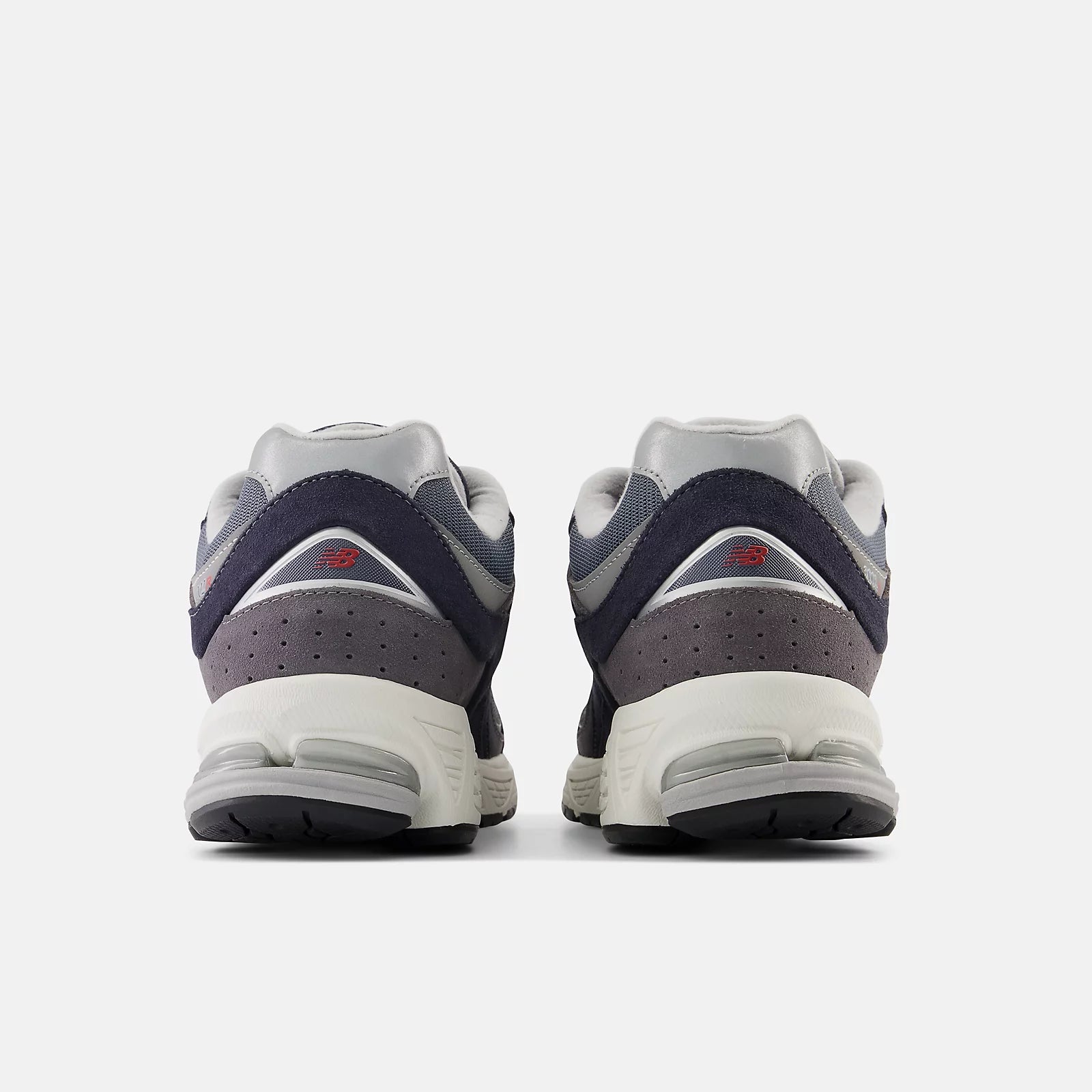 2002R-Sneakers-Eclipse-New-Balance-EQVVS