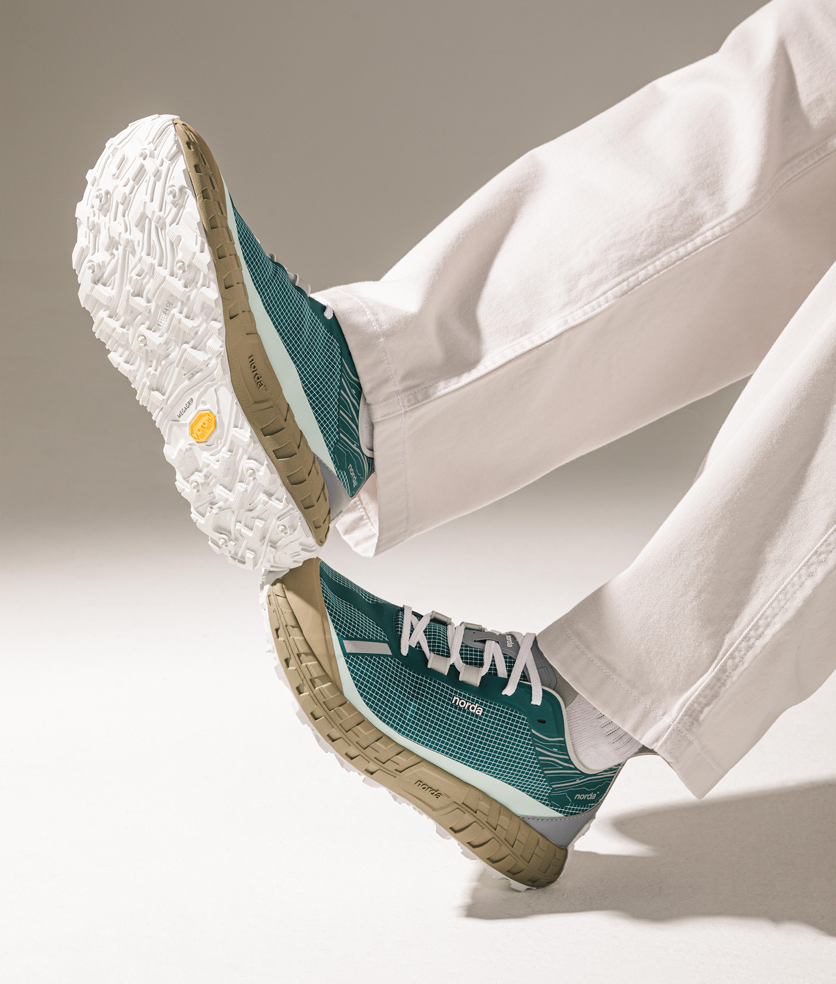 001A Trainers