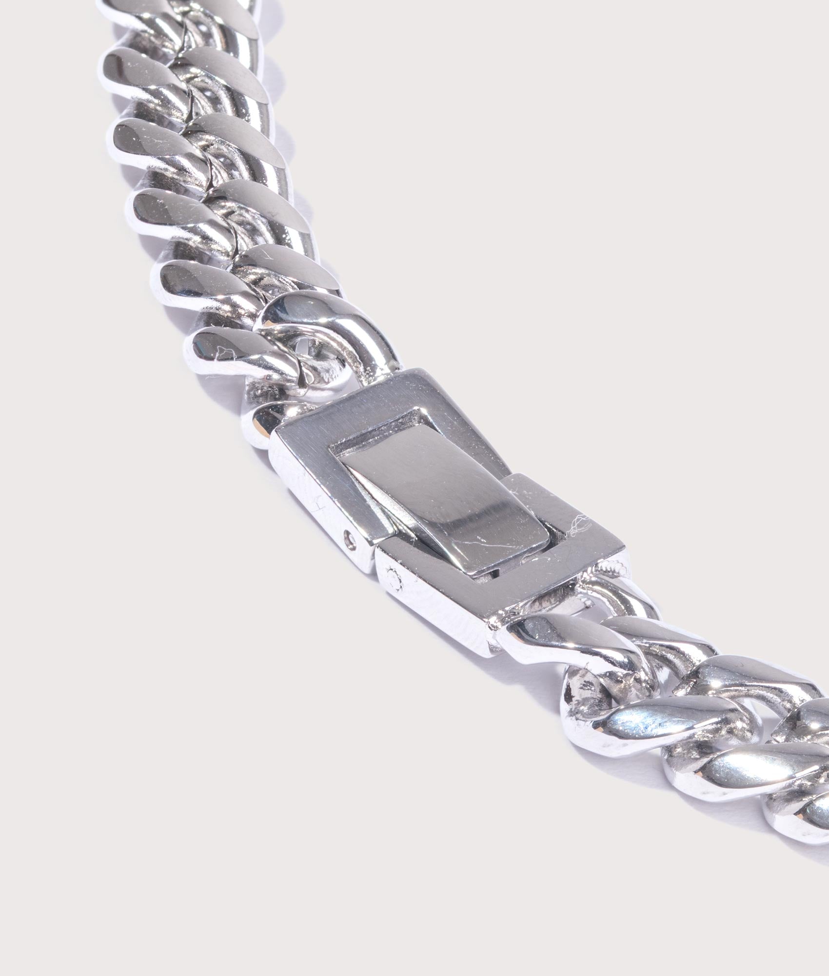 8mm-Stainless-Steel-Cuban-Link-Necklace-Silver-Mysterious-Jeweller-EQVVS