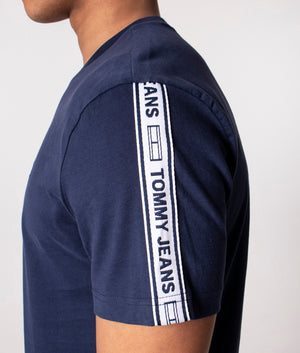 Logo-Tape-T-Shirt-Navy-Tommy-Hilfiger-EQVVS