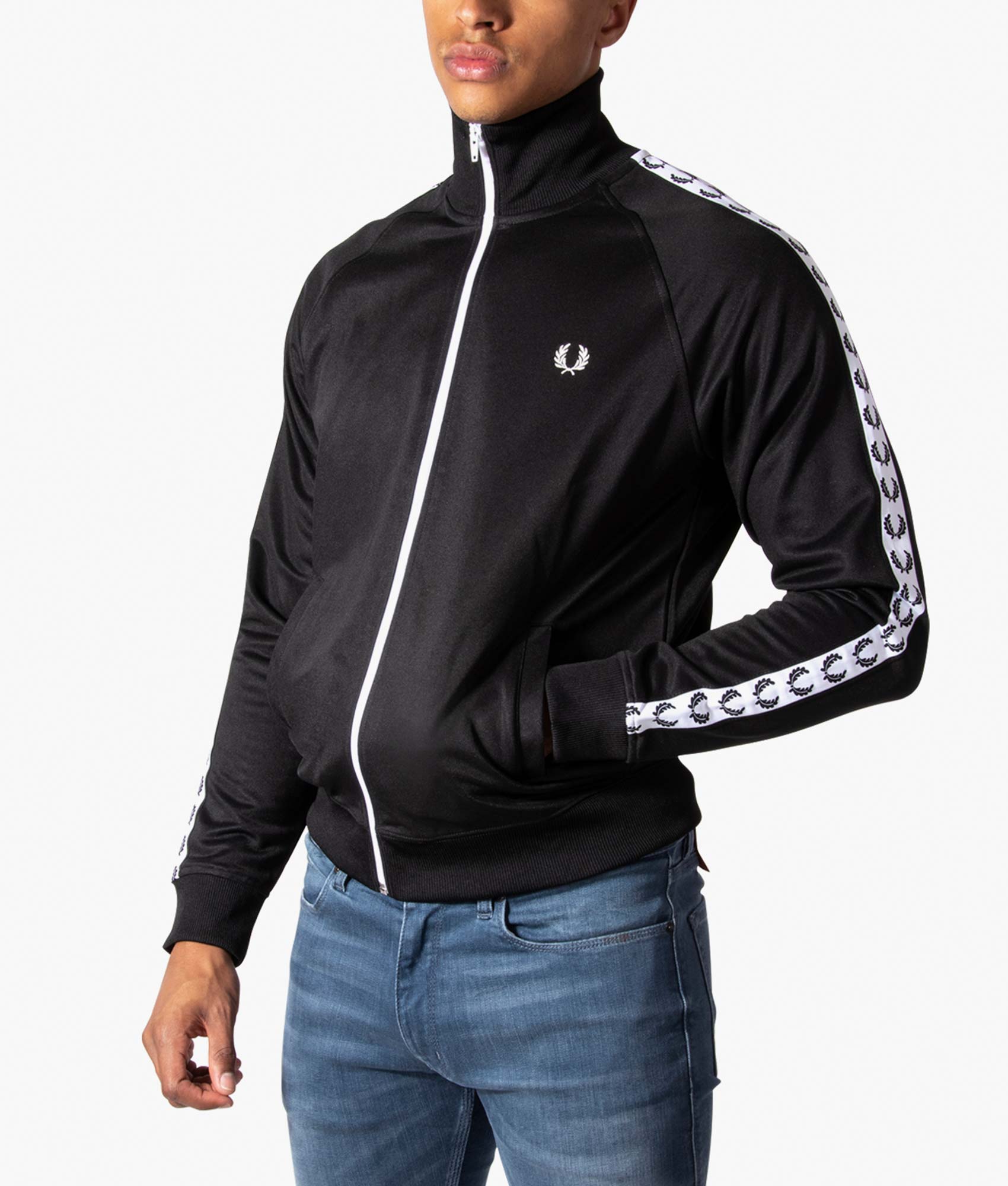 Taped-Laurel-Track-Top-Black-Fred-Perry-EQVVS