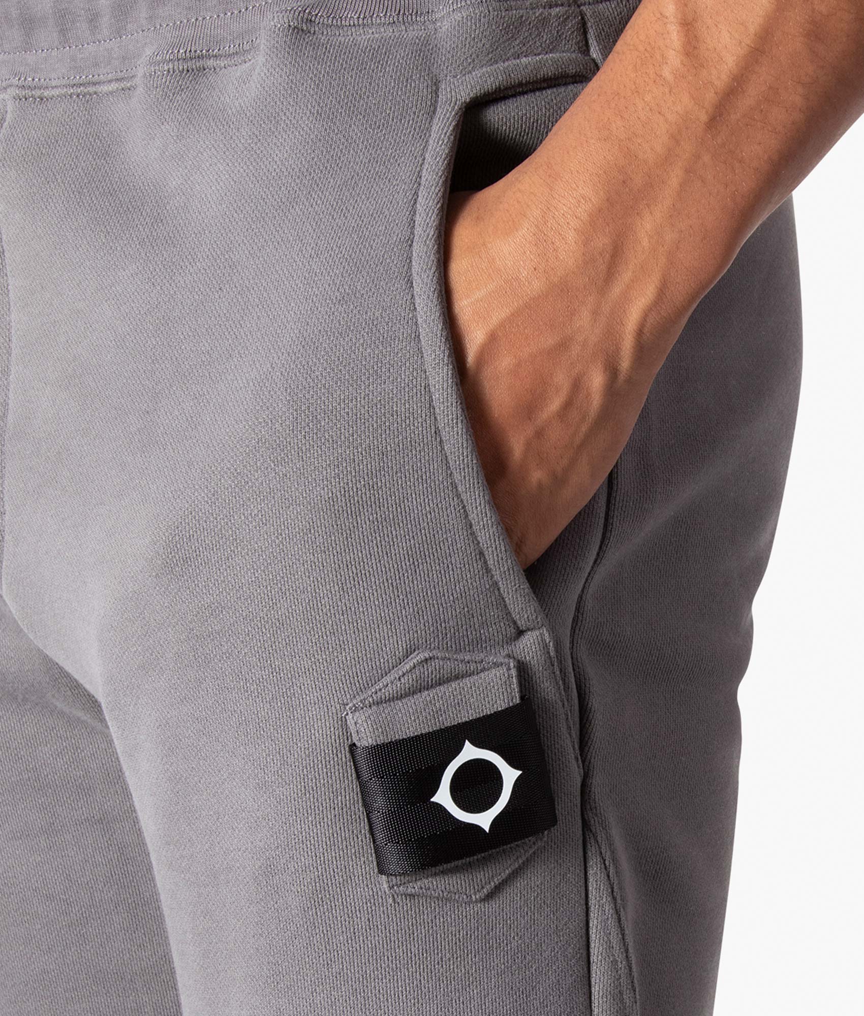 Core-Icon-Training-Sweatpants-Grey-Mastrum-EQVVS