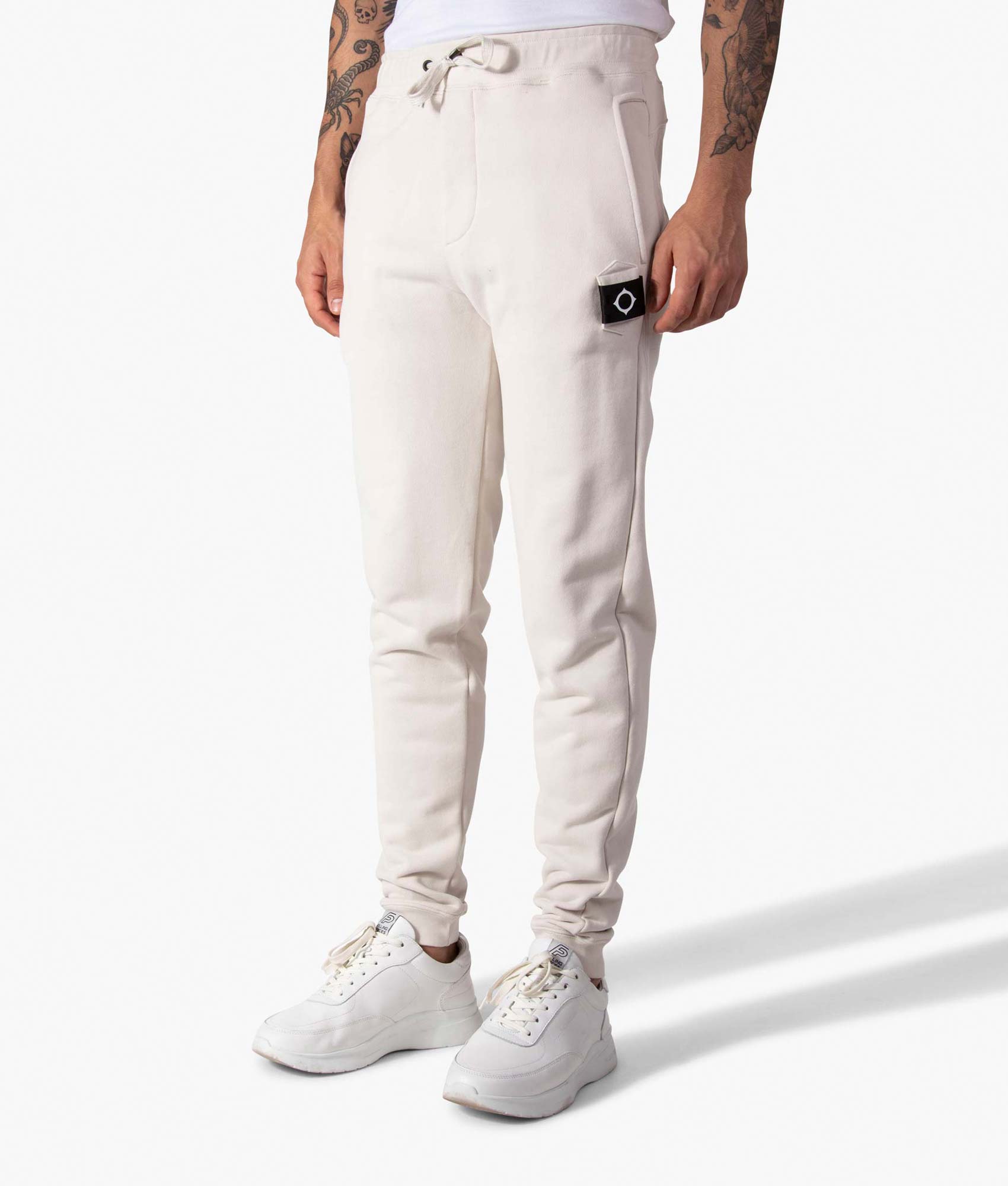 Core-Icon-Training-Sweatpants-Aluminum-Ma-Strum-EQVVS 