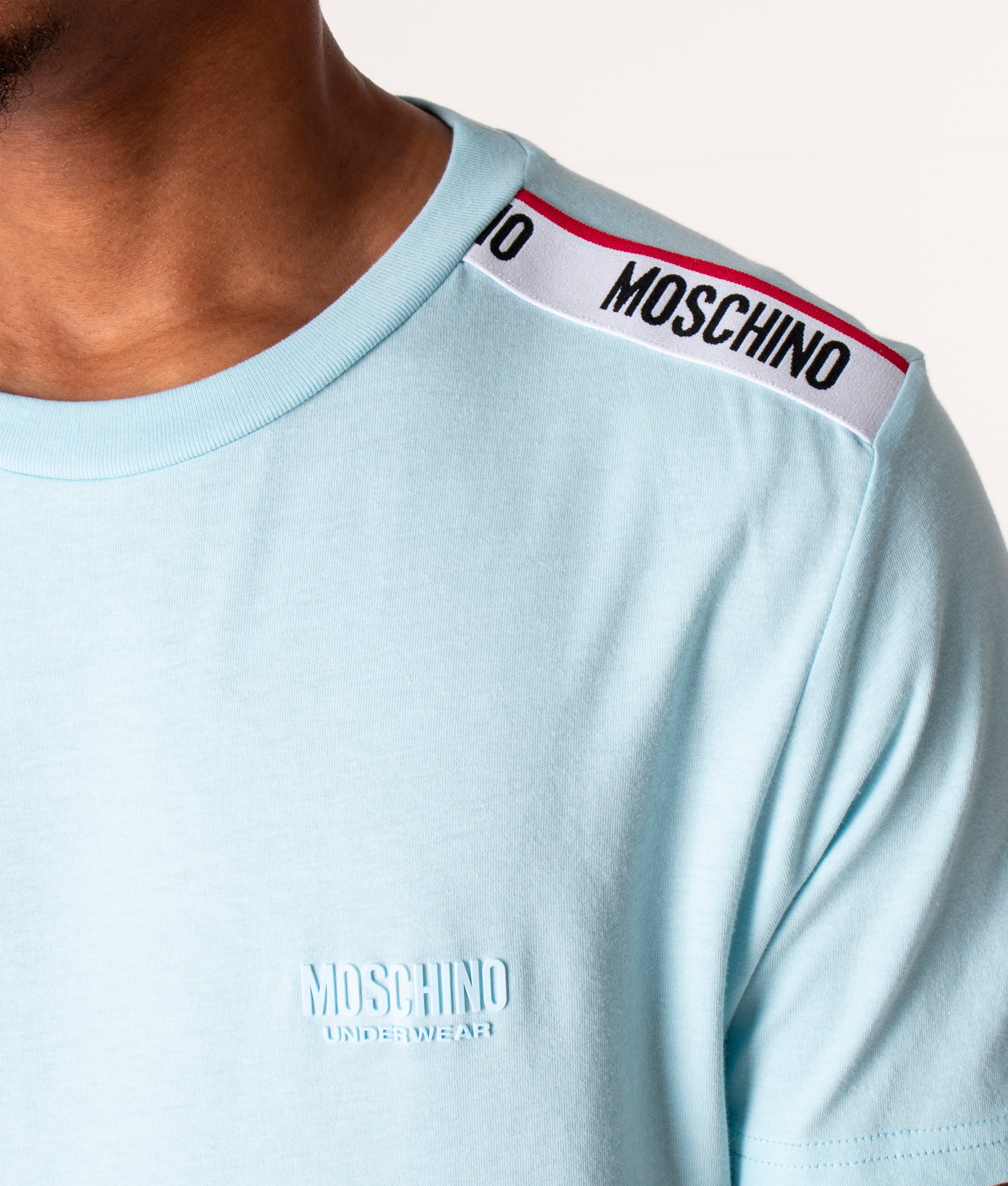 Shoulder-Detail-T-Shirt-Light-Blue-Moschino-EQVVS