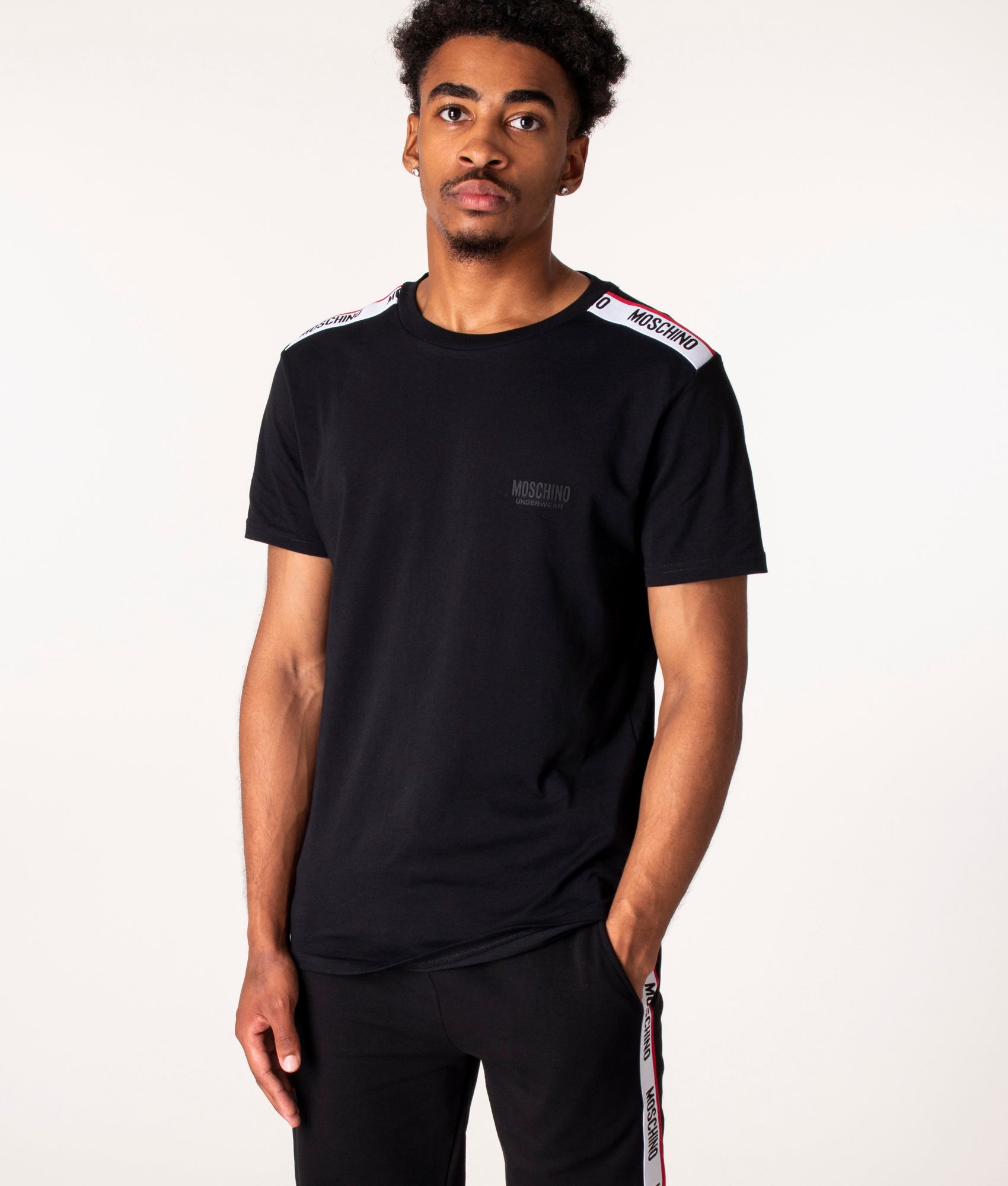 Shoulder-Detail-T-Shirt-Black-Moschino-EQVVS