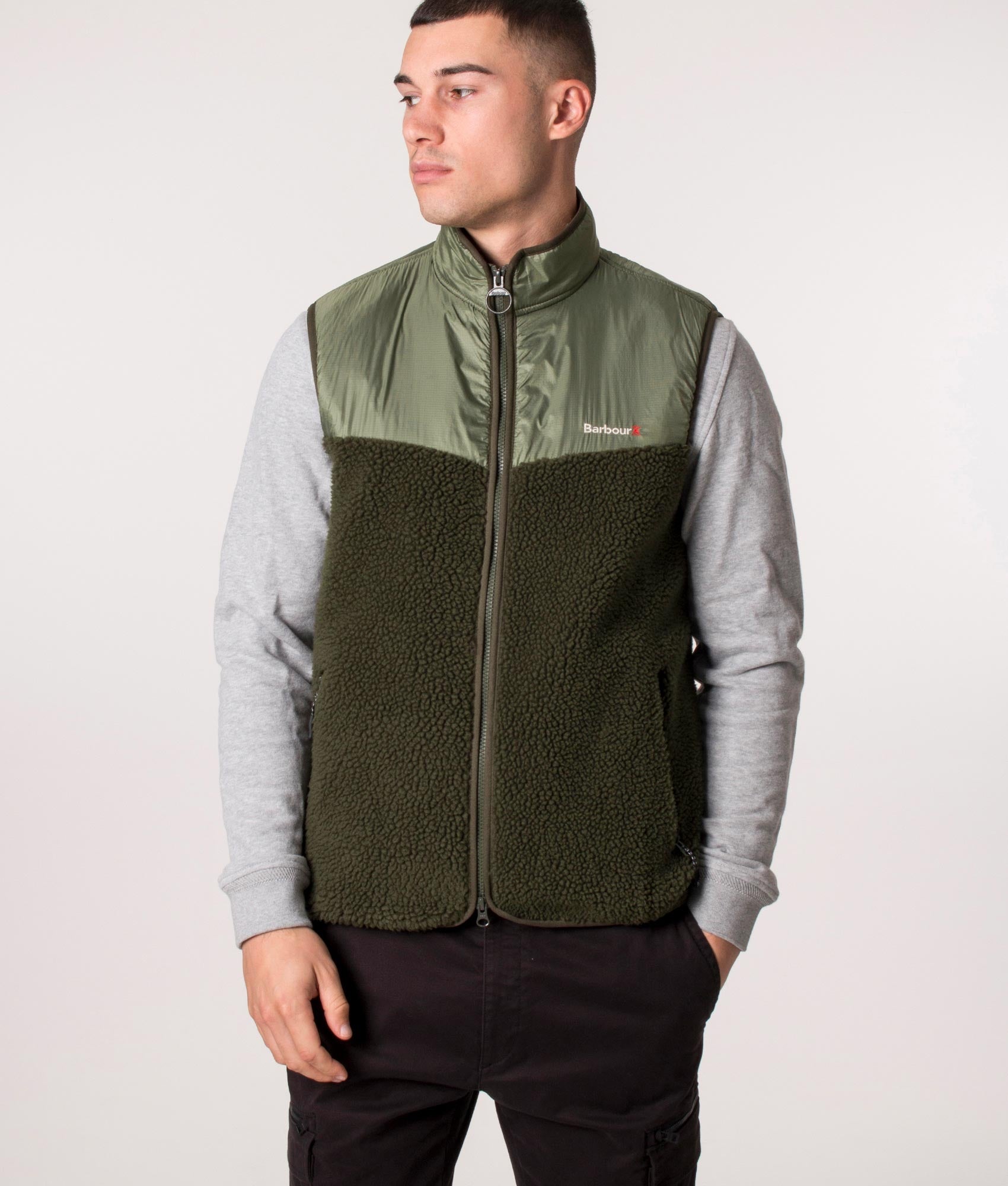 Hopsen-Fleece-Gilet-Olive-Barbour-Lifestyle-EQVVS