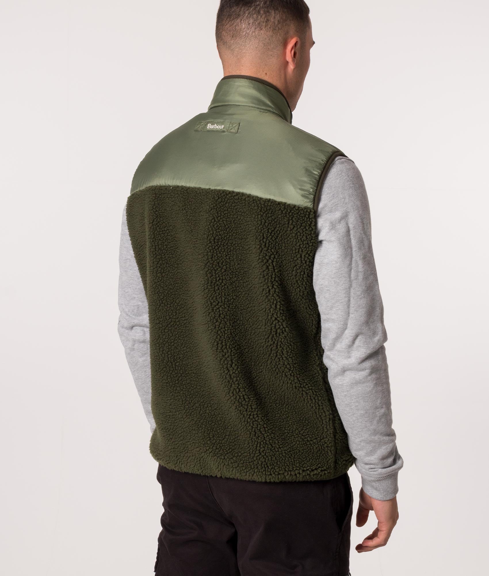 Hopsen-Fleece-Gilet-Olive-Barbour-Lifestyle-EQVVS
