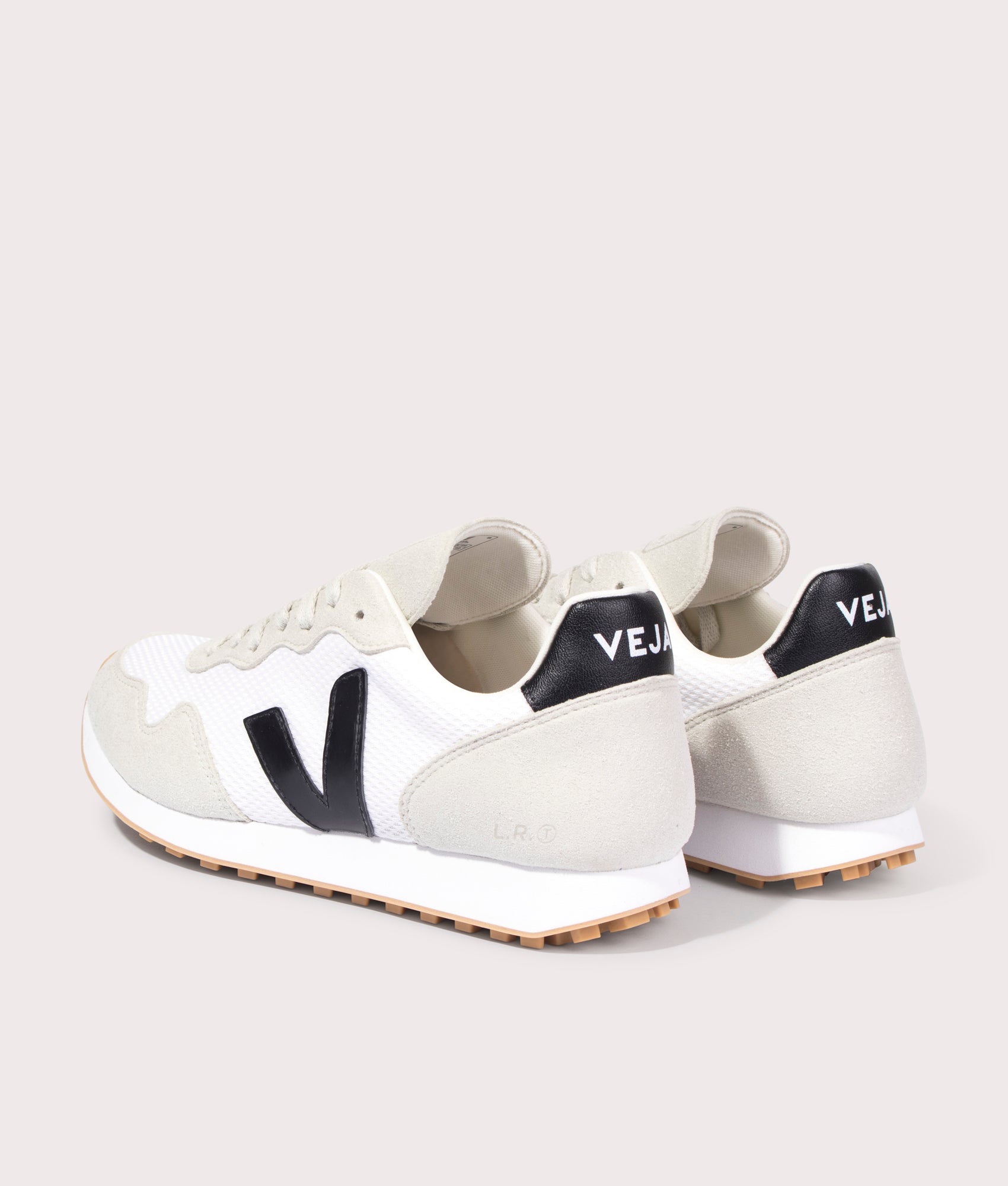 SDU-Alveomesh-Trainers-White-Black-Natural-VEJA-EQVVS