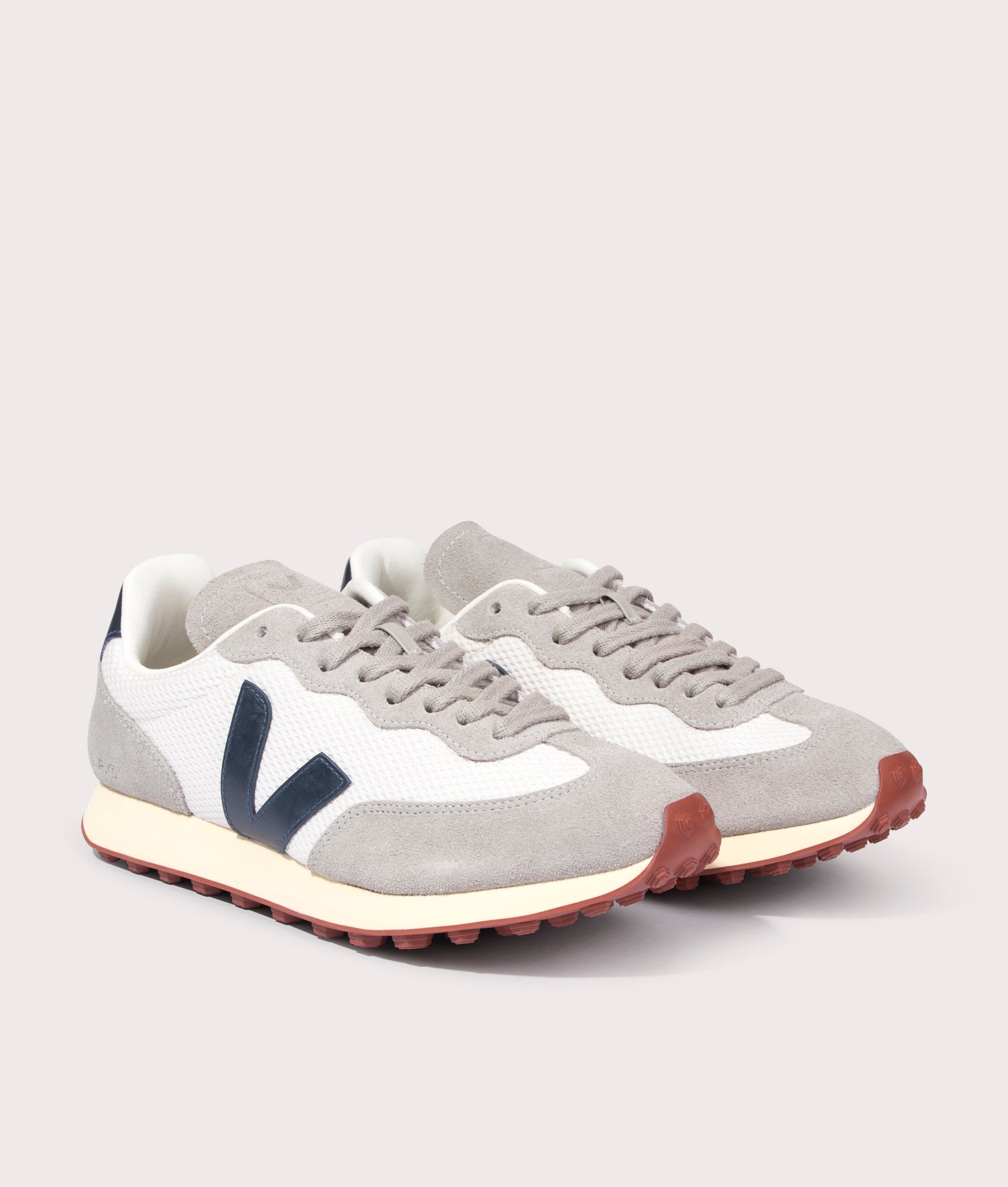 Rio-Branco-Alveomesh-Trainers-Gravel-Nautico-VEJA-EQVVS