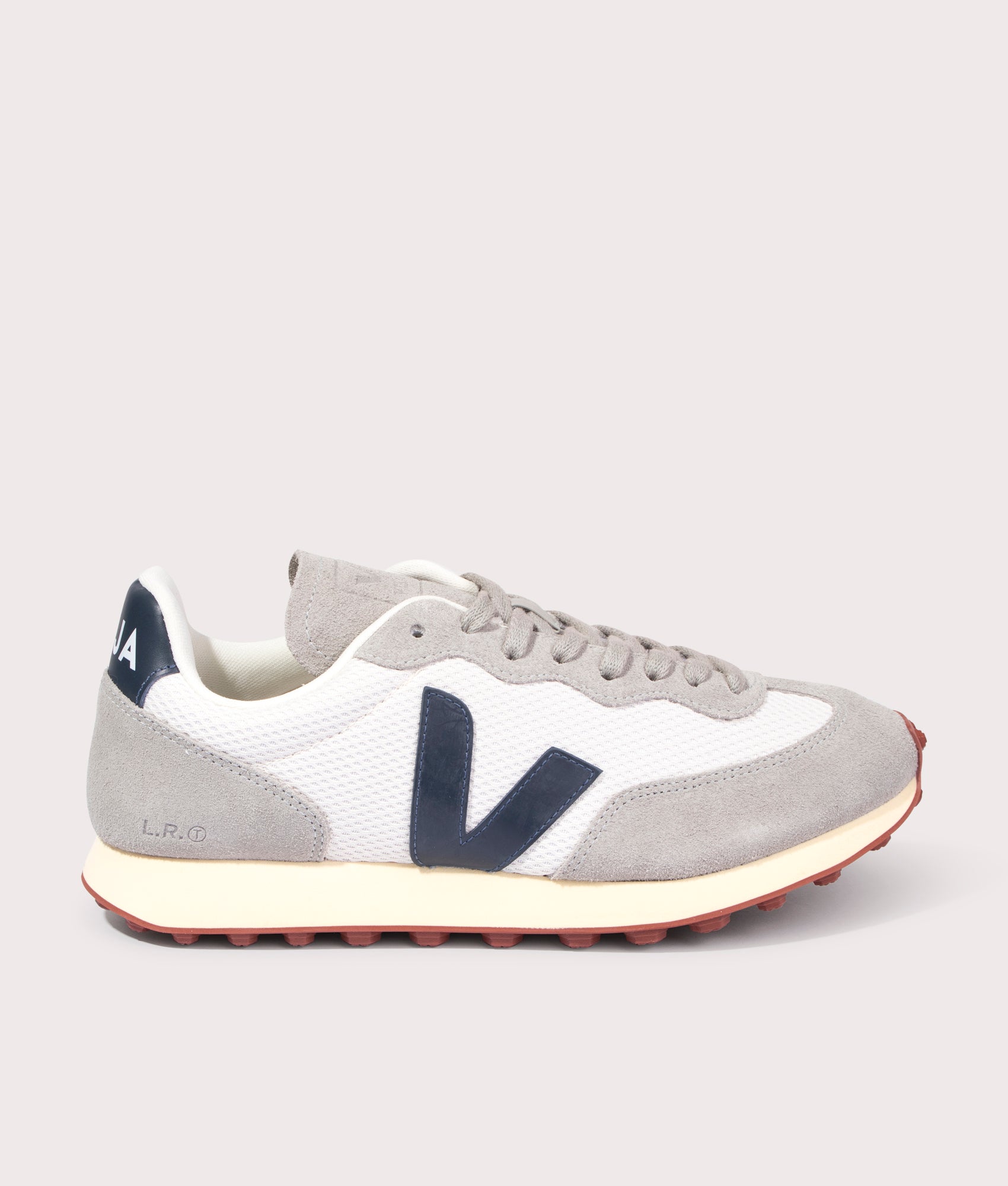Rio-Branco-Alveomesh-Trainers-Gravel-Nautico-VEJA-EQVVS