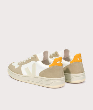 V-10-Chromefree-Leather-Trainers-Extra-White-Sahara-Ouro-VEJA-EQVVS