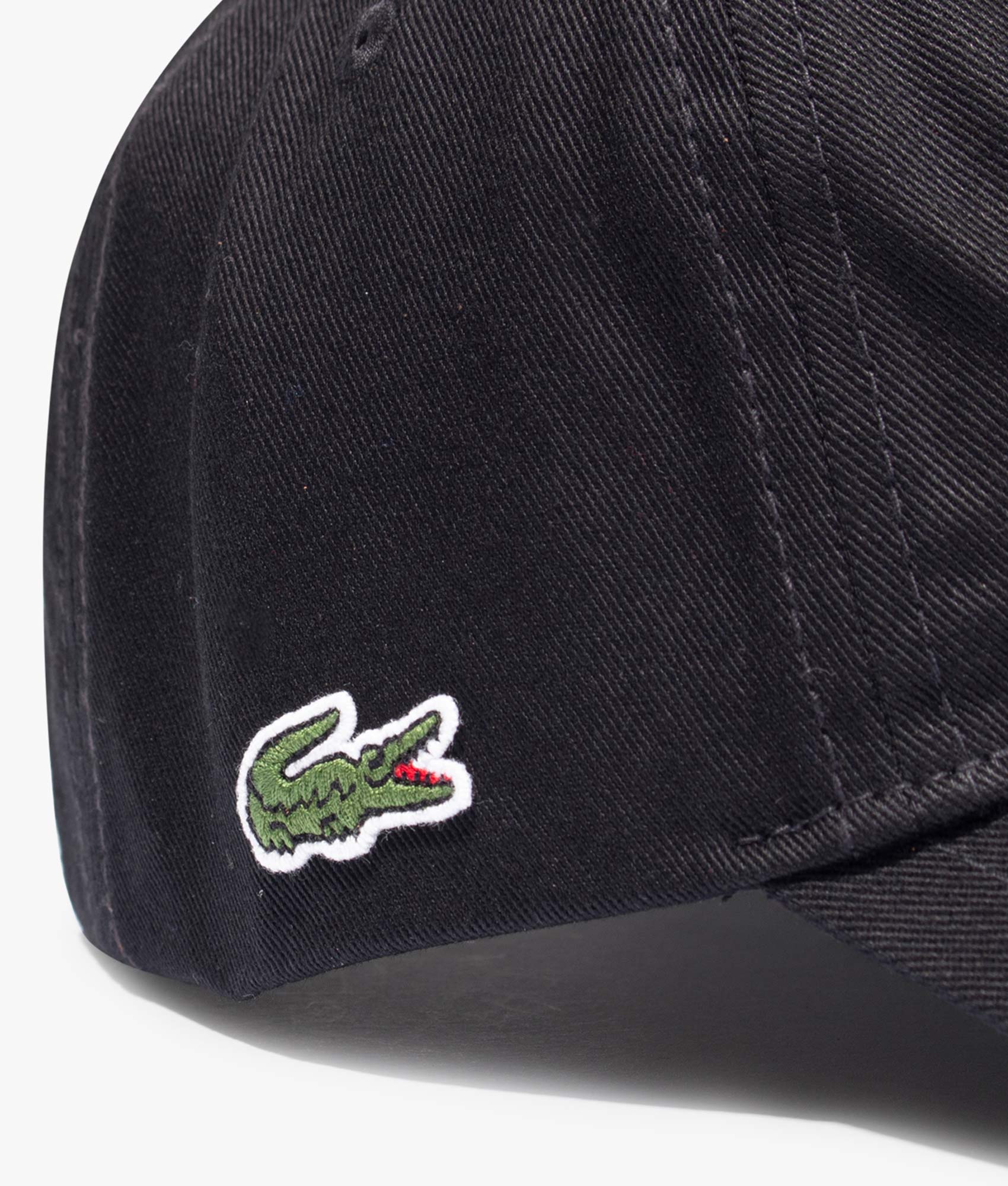 Contrast-Strap-Cap-Lacoste-EQVVS