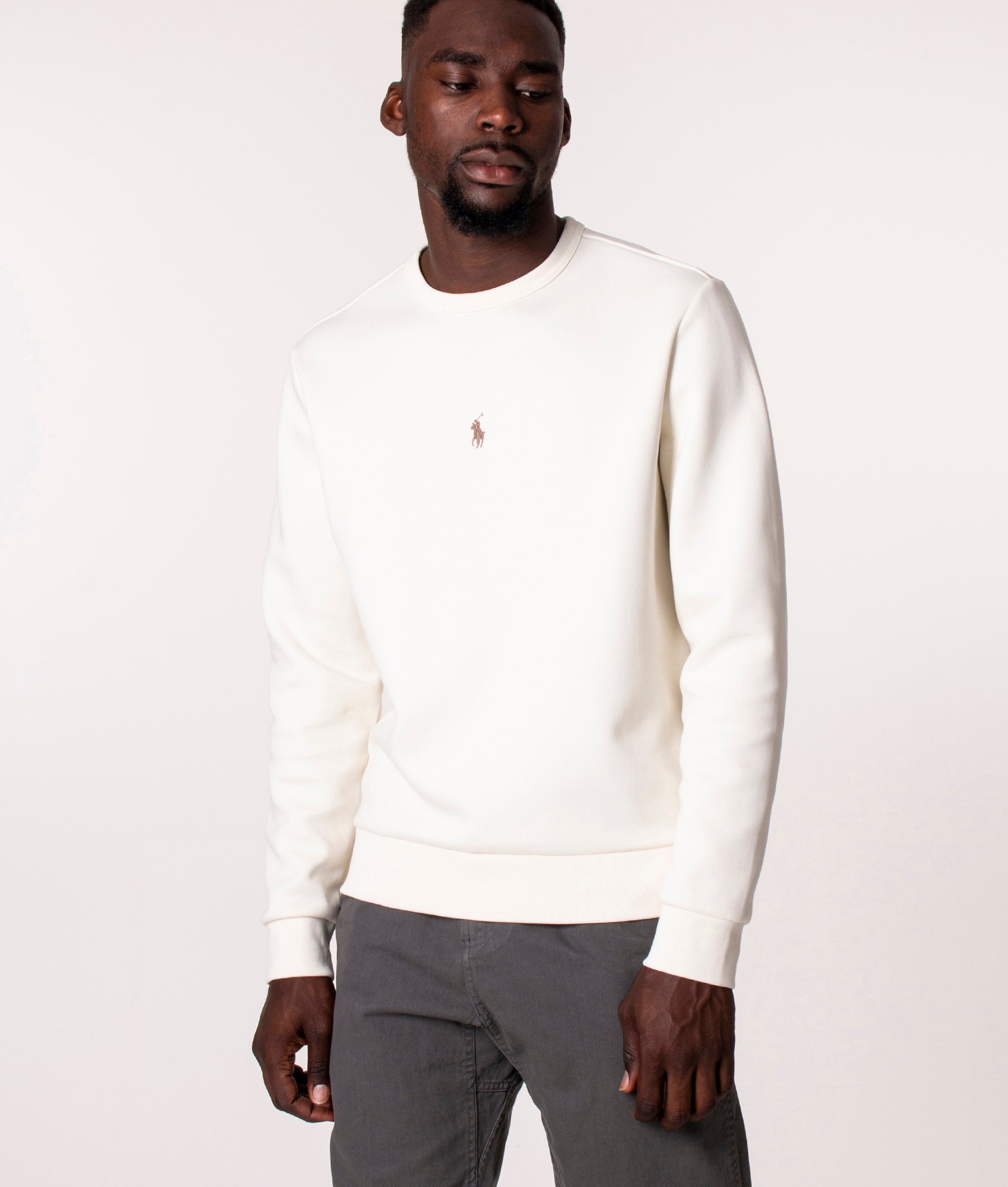 Central-Pony-Logo-Sweatshirt-Clubhouse-Cream-Polo-Ralph-Lauren-EQVVS