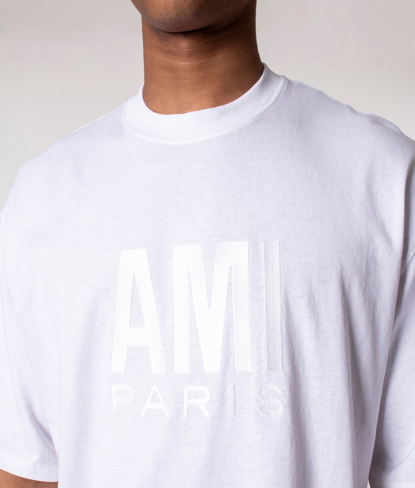 AMI-Paris-Oversized-T-Shirt-White-AMI-EQVVS