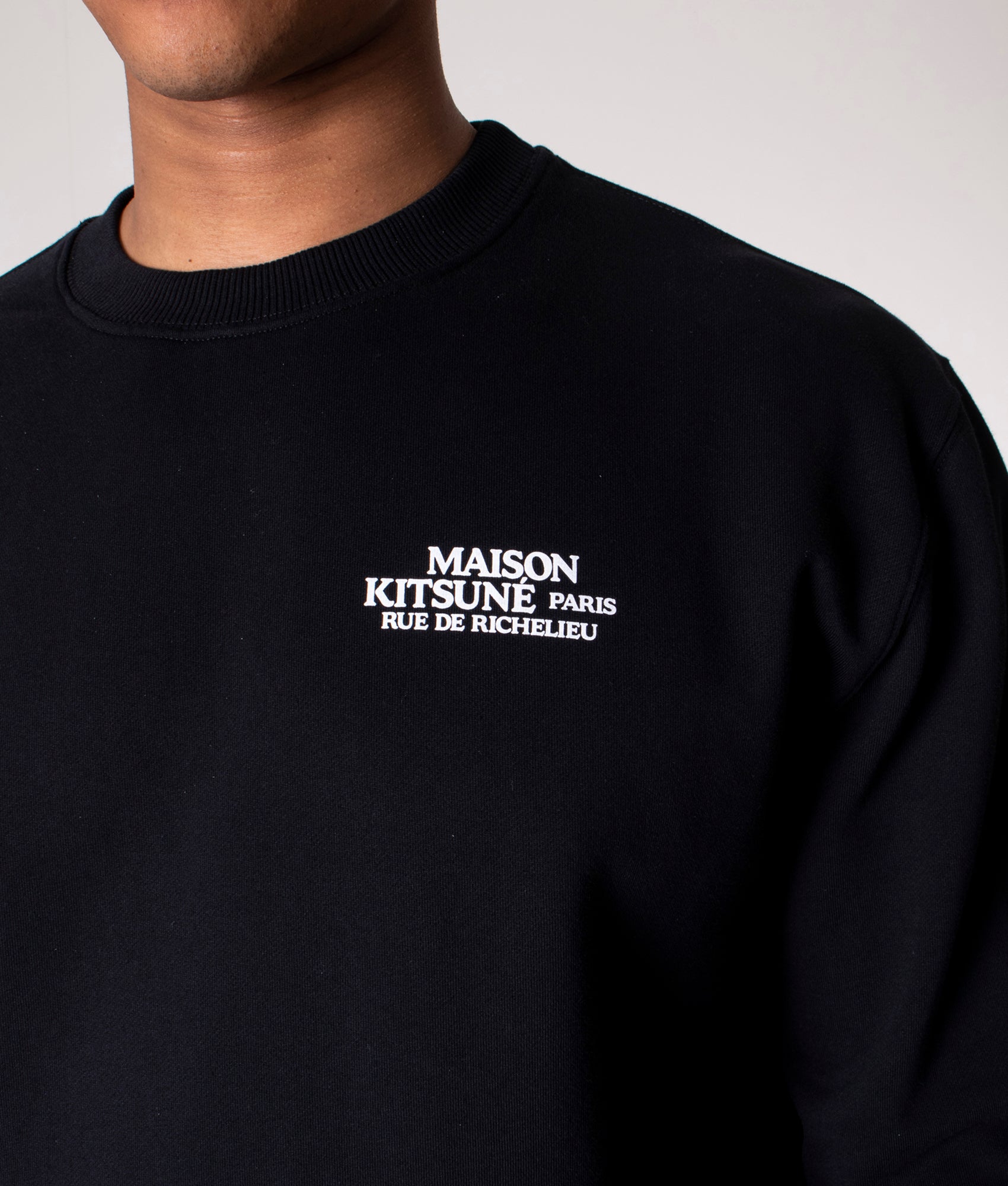 Rue-De-Richelieu-Sweatshirt-Black-Maison-Kitsune-EQVVS