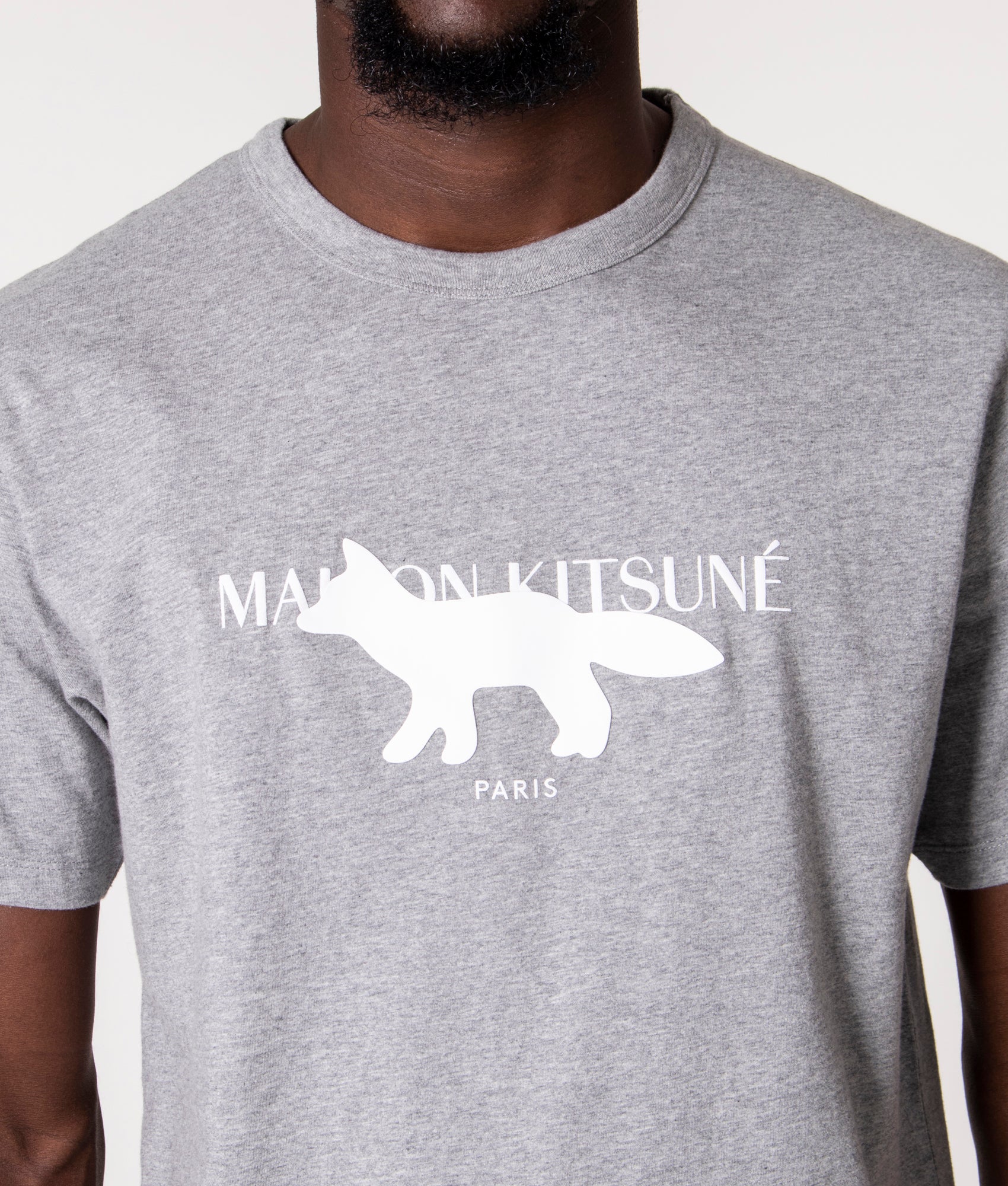 ★【MAISON KITSUNE】★Profile Fox Stamp Classic T Whit.e★ Maison Kitsune Profile Fox Stamp Classic T-Shirt White | END