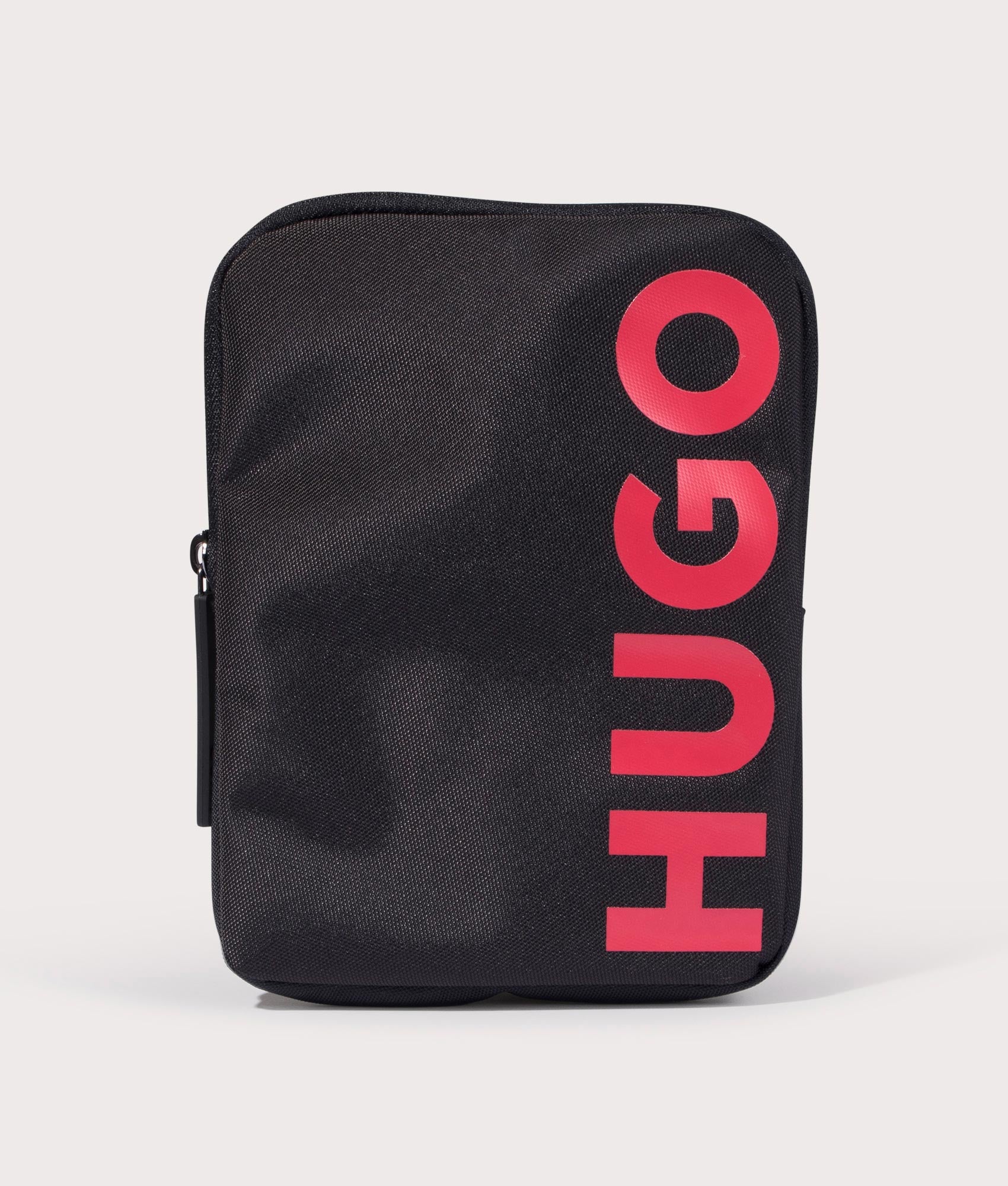 HUGO Ethon Reporter Bag in Black, EQVVS. 