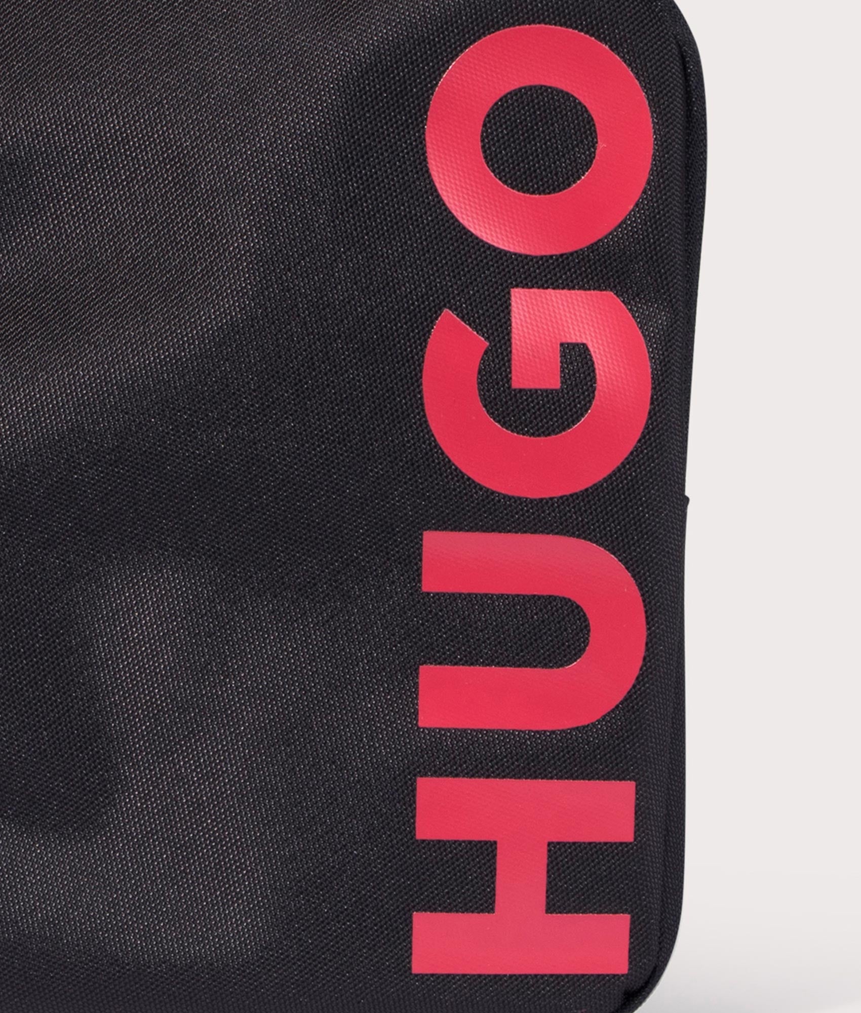 HUGO Ethon Reporter Bag in Black, EQVVS.
