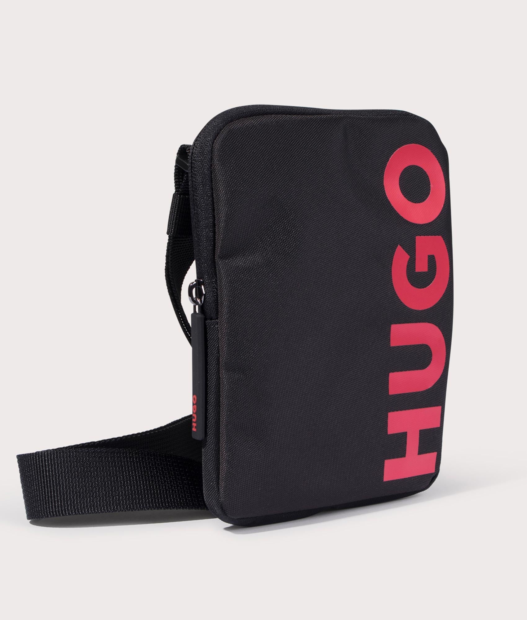 HUGO Ethon Reporter Bag in Black, EQVVS.