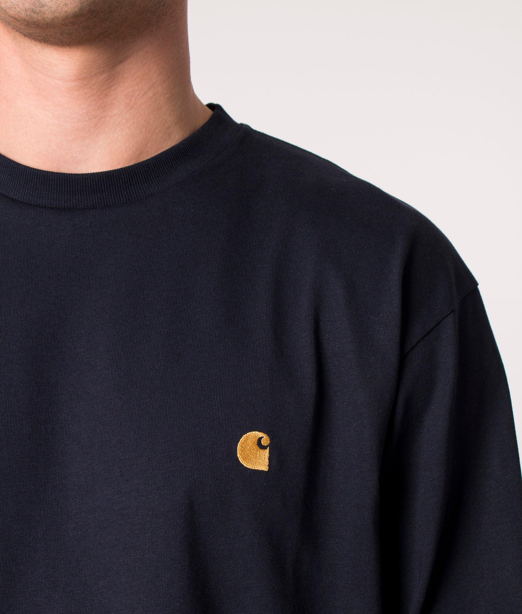 Relaxed-Fit-Long-Sleeve-Chase-T-Shirt-Dark-Navy-Gold-Carhartt-WIP-EQVVS
