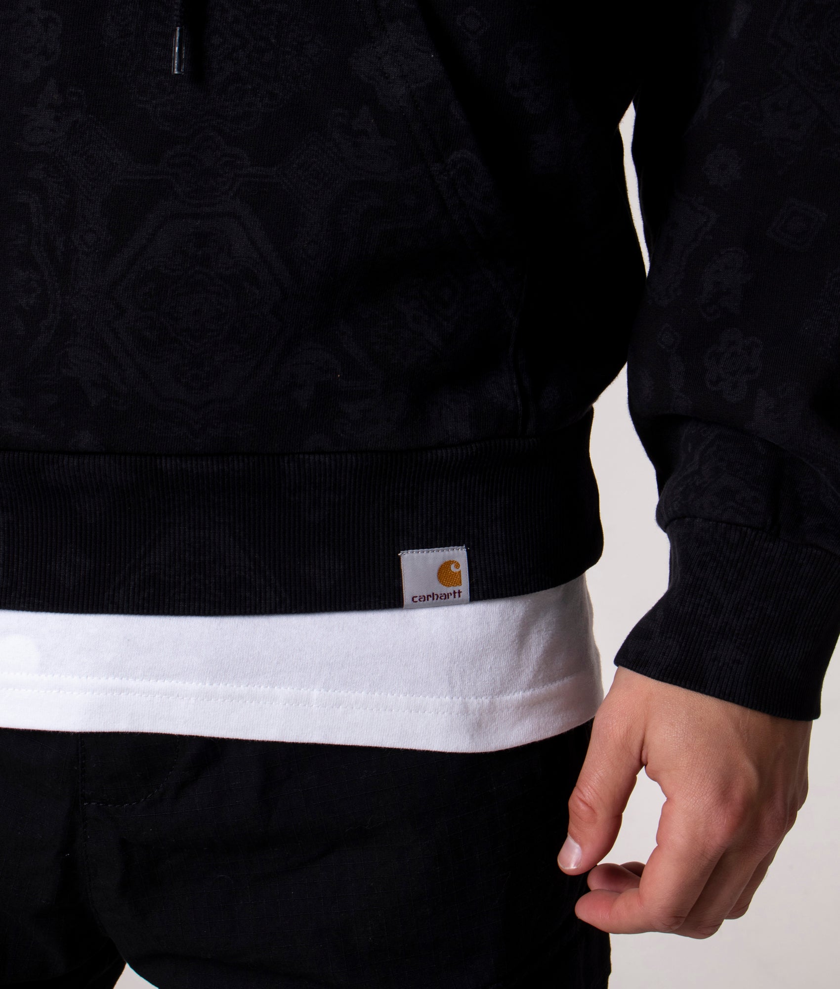 Oversized-Verse-Print-Hoodie-Verse-Print-Black-Carhartt-WIP-EQVVS