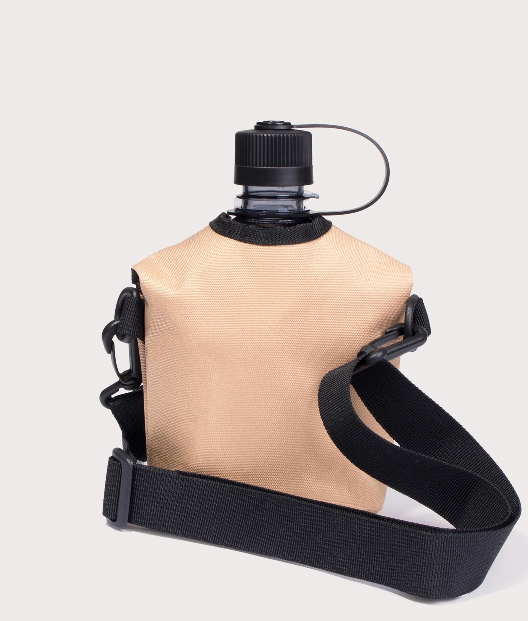 Field-Bottle-Dusty-H-Brown-Carhartt-WIP-EQVVS