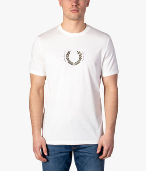 Laurel-Wreath-T-Shirt-Snow-White-Fred-Perry-EQVVS