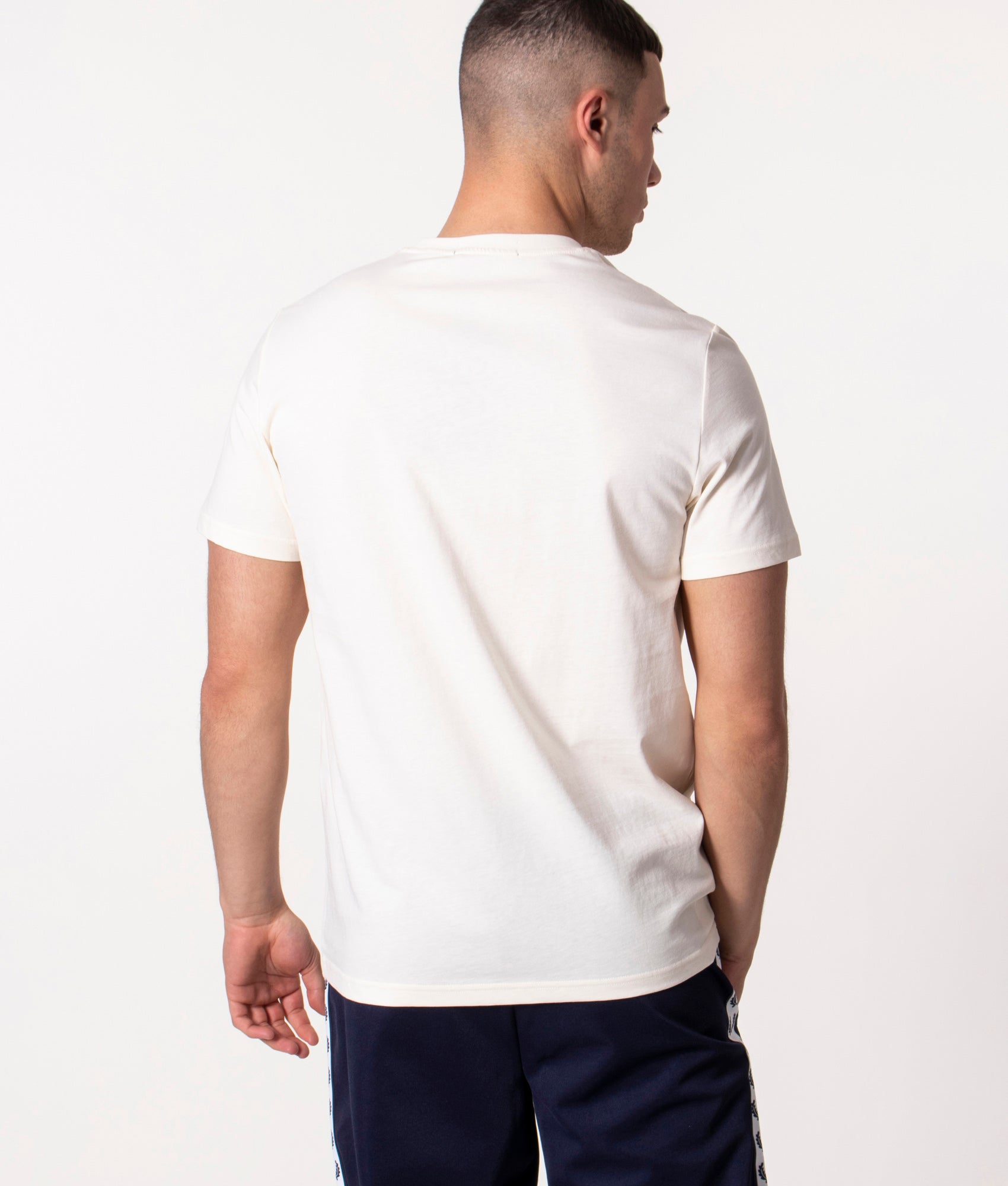 Laurel-Wreath-T-Shirt-Ecru-Fred-Perry-EQVVS