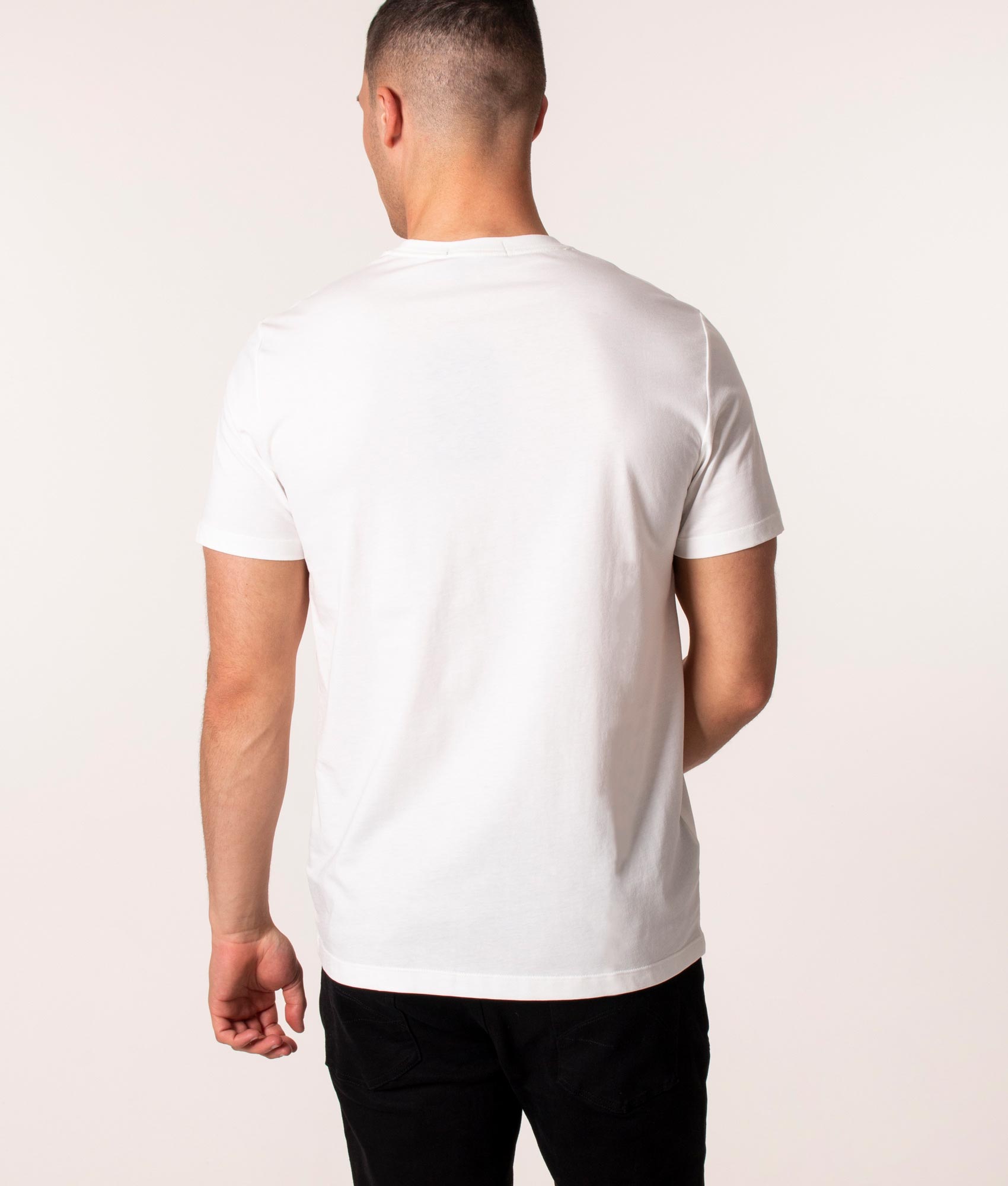 Tramline-Panel-T-Shirt-Snow-White-Fred-Perry-EQVVS