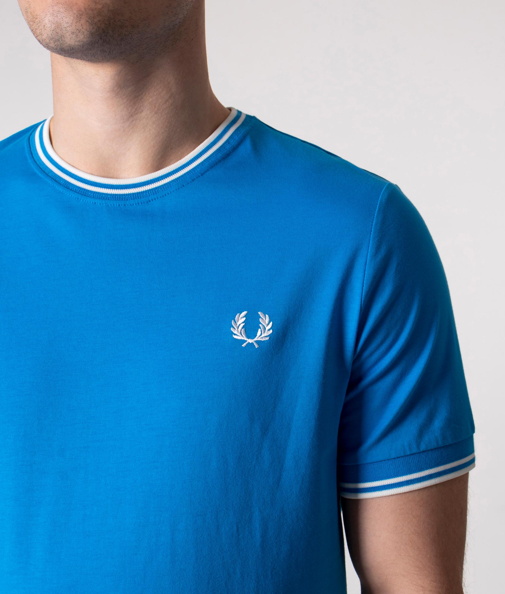 Twin-Tipped-T-Shirt-Kingfisher-Fred-Perry-EQVVS