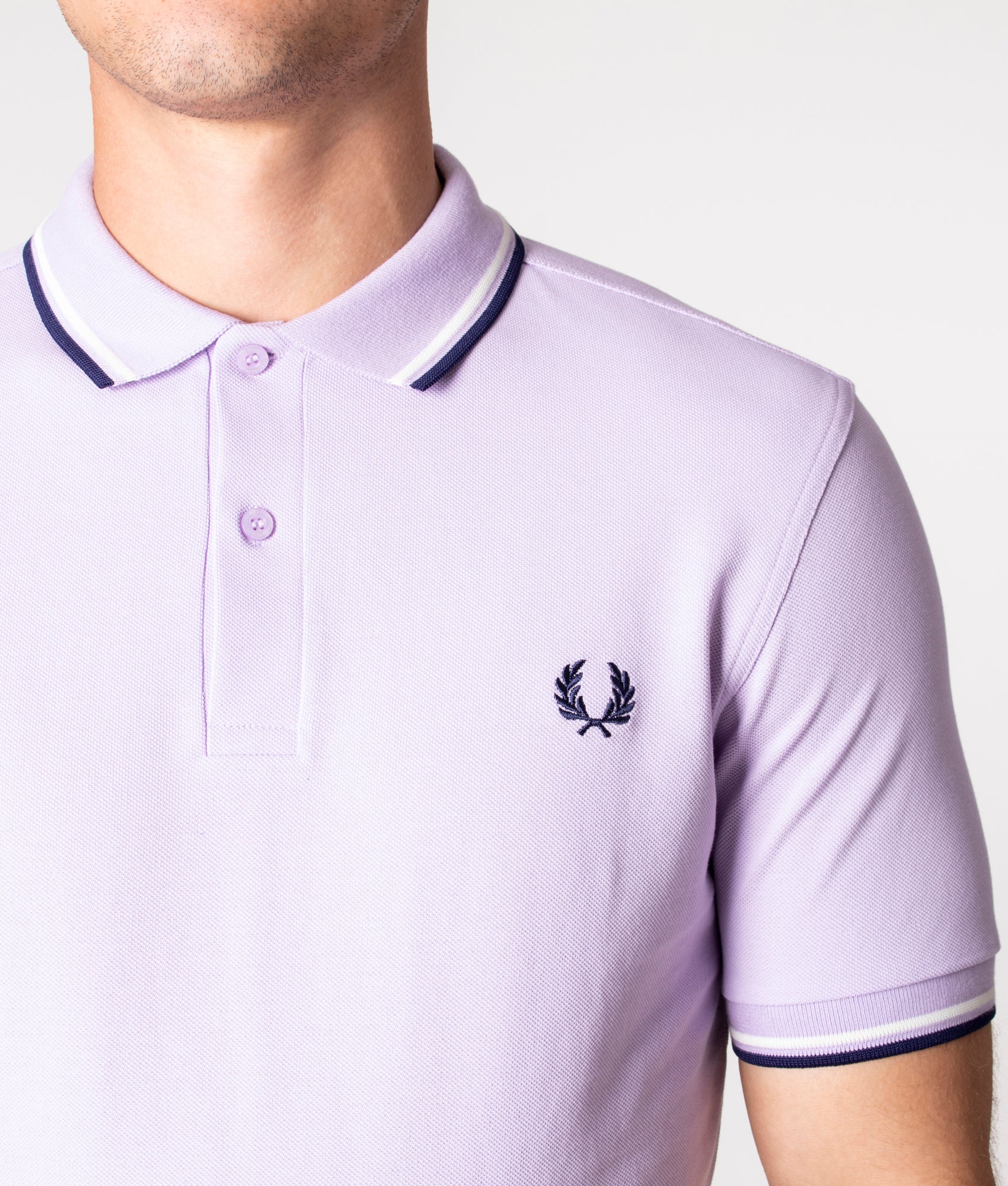 Twin-Tipped-Polo-Shirt-Fred-Perry-Lilac-Soul-EQVVS-Detail
