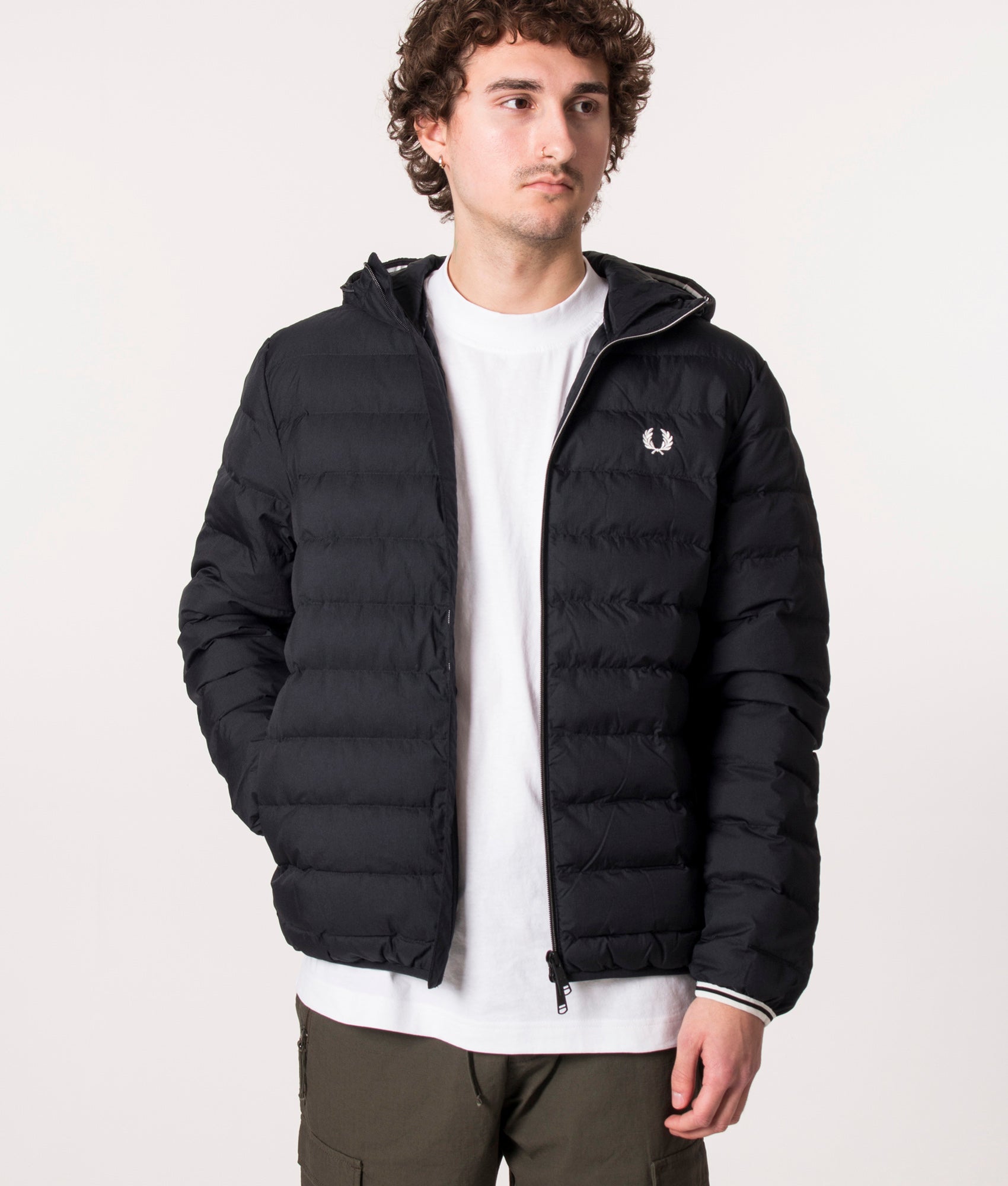 Hooded-Insulated-Jacket-Black-Fred-Perry-EQVVS