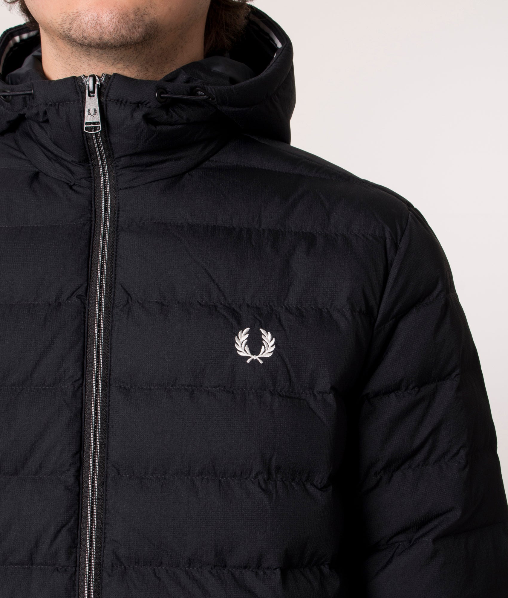 Hooded-Insulated-Jacket-Black-Fred-Perry-EQVVS