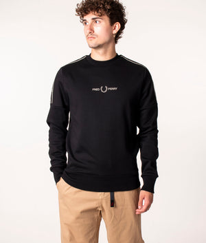 Tape-Sleeve-Sweatshirt-Black-Fred-Perry-EQVVS