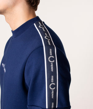 Tape-Sleeve-Sweatshirt-French-Navy-Fred-Perry-EQVVS