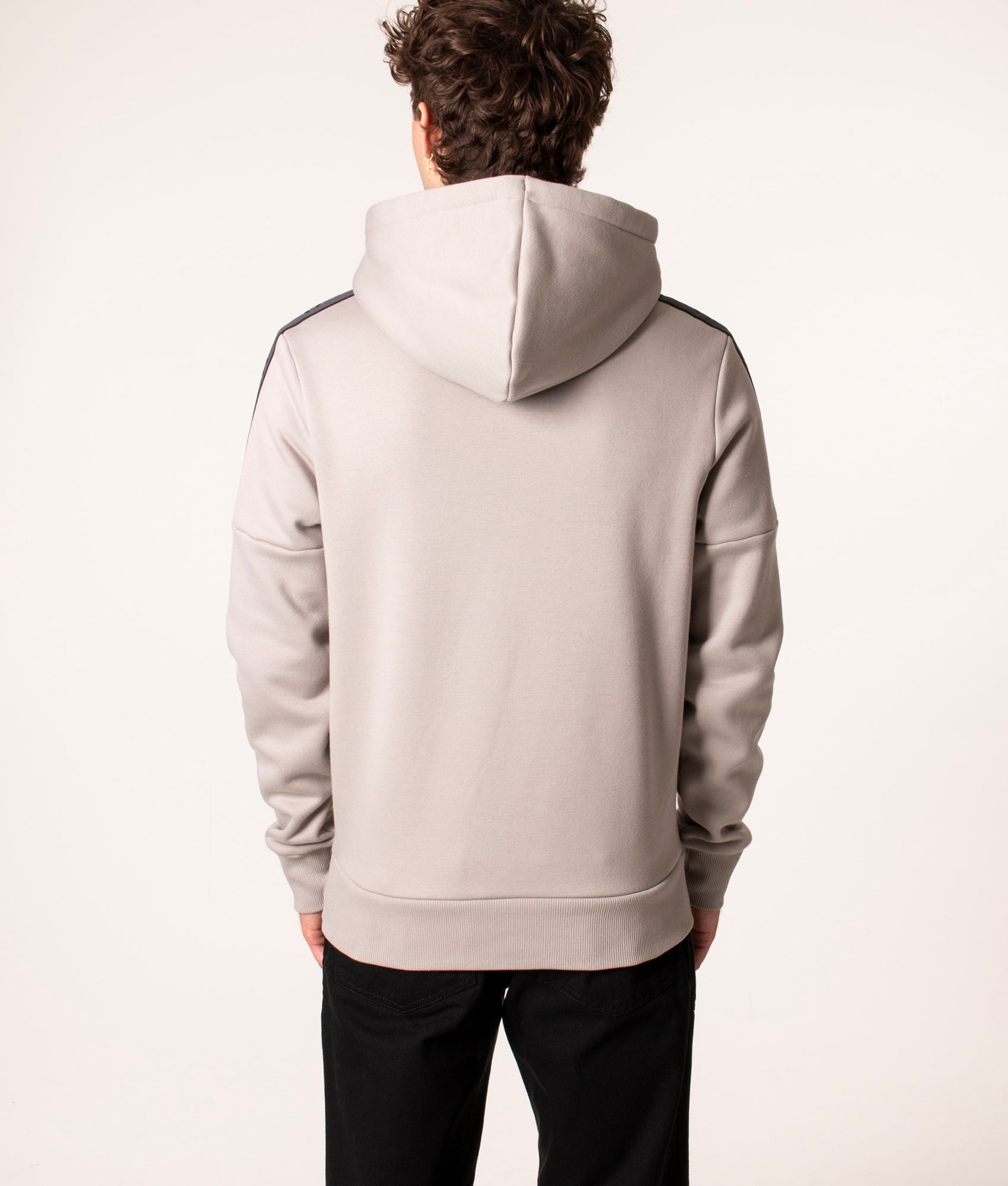 Tape-Sleeve-Hooded-Sweatshirt-Concrete-Fred-Perry-EQVVS