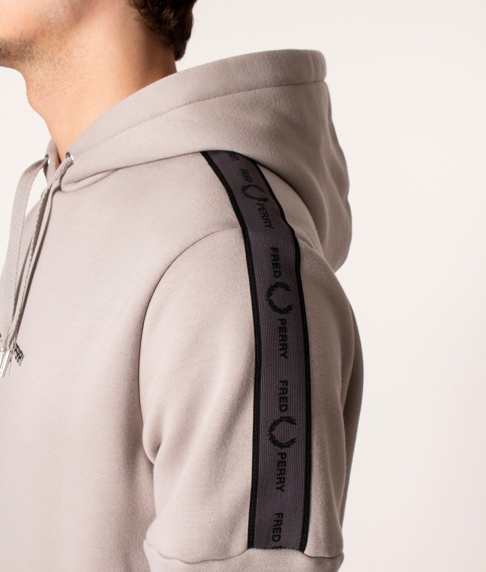 Tape-Sleeve-Hooded-Sweatshirt-Concrete-Fred-Perry-EQVVS