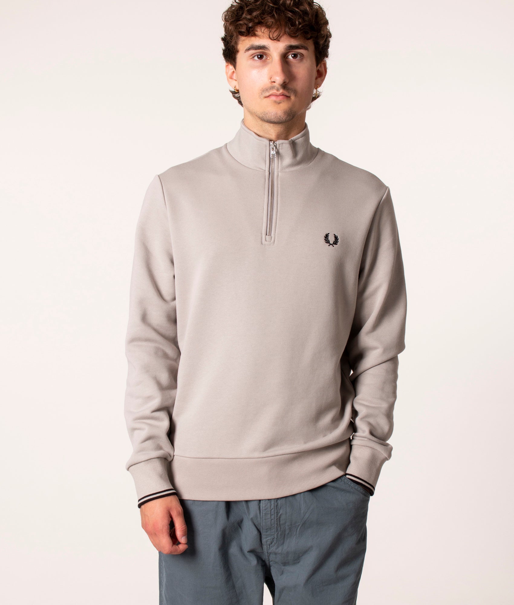 Quarter-Zip-Sweatshirt-Concrete-Fred-Perry-EQVVS