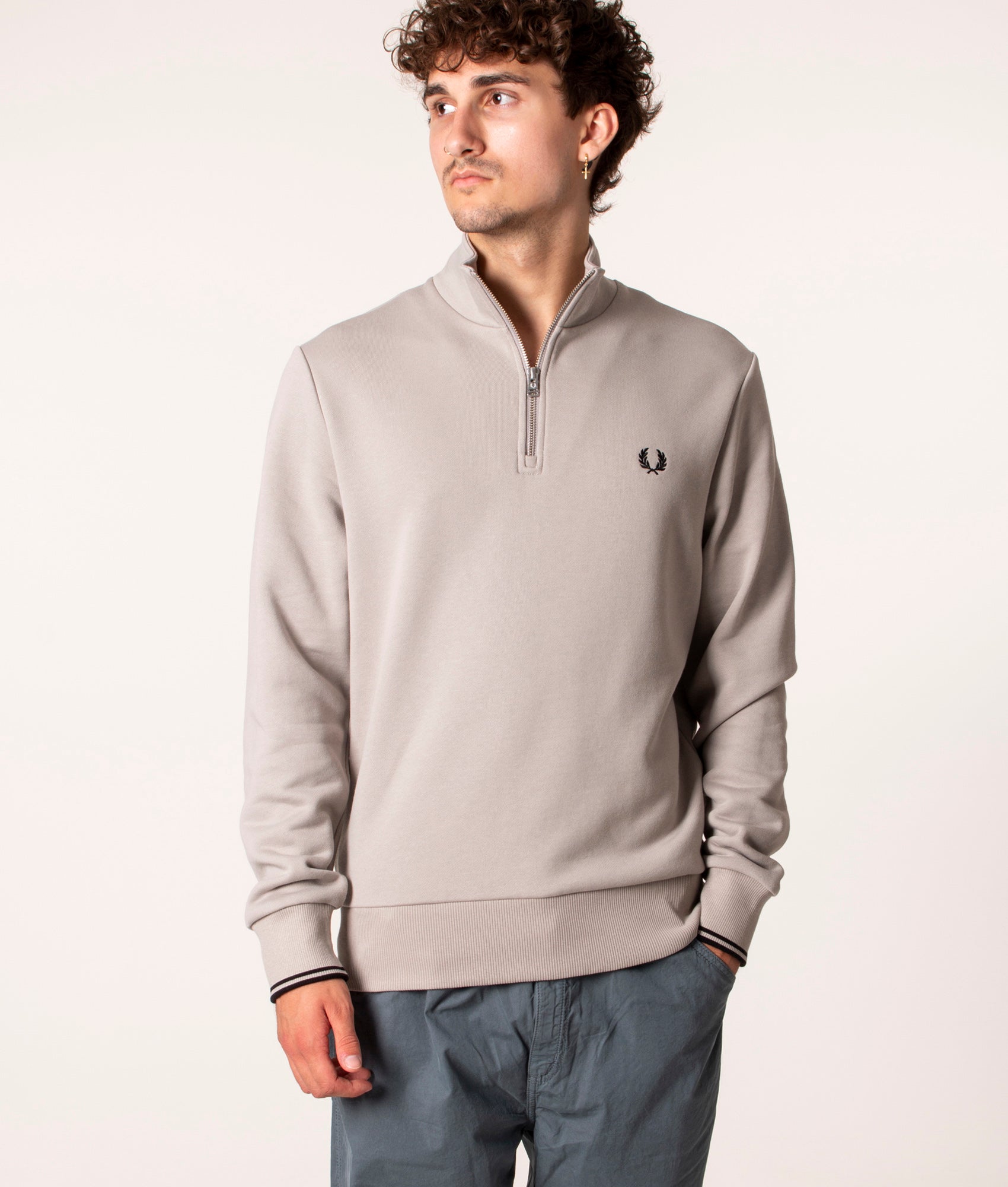 Quarter-Zip-Sweatshirt-Concrete-Fred-Perry-EQVVS